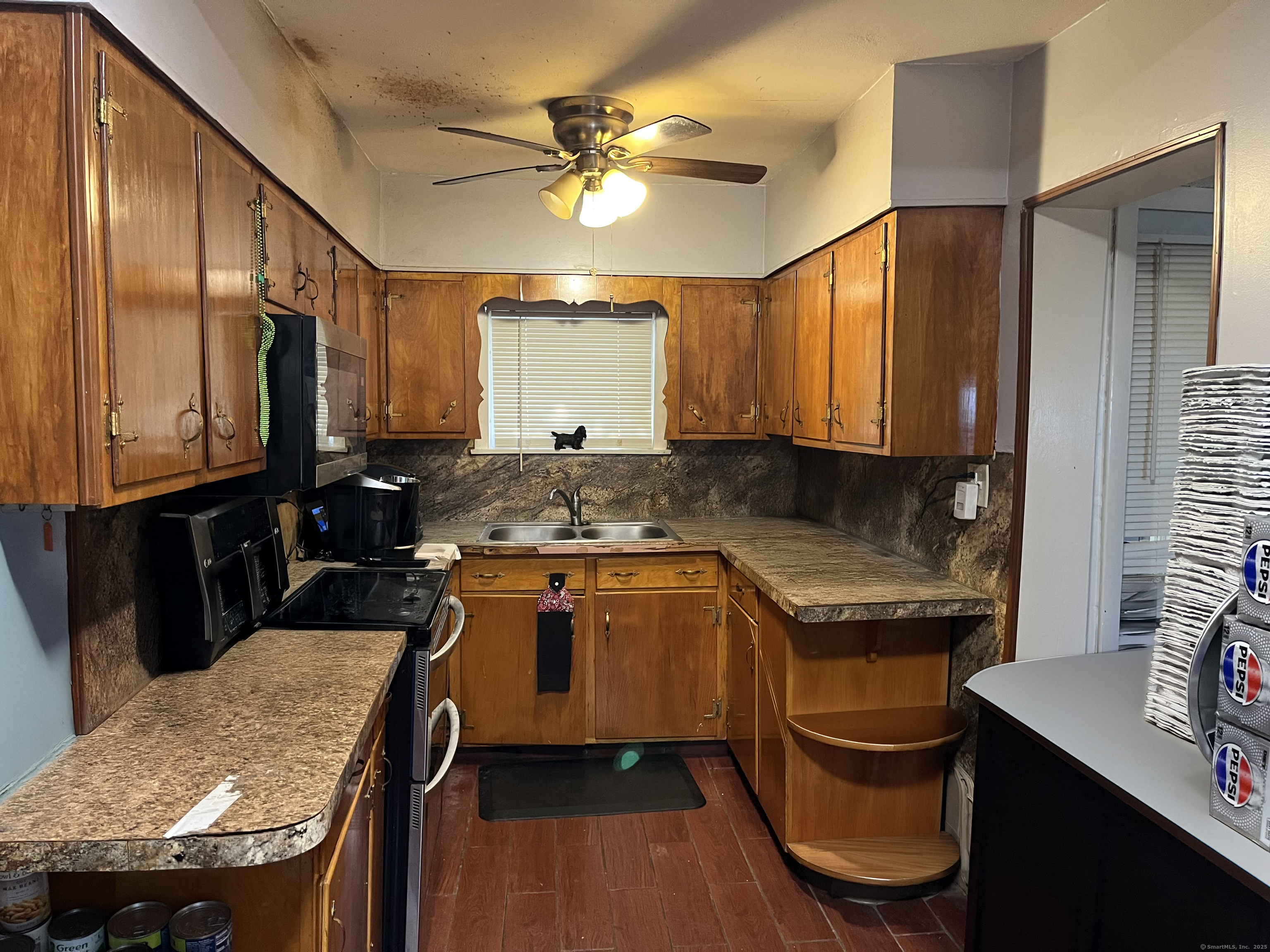 11 Alice Street Property Photo 17