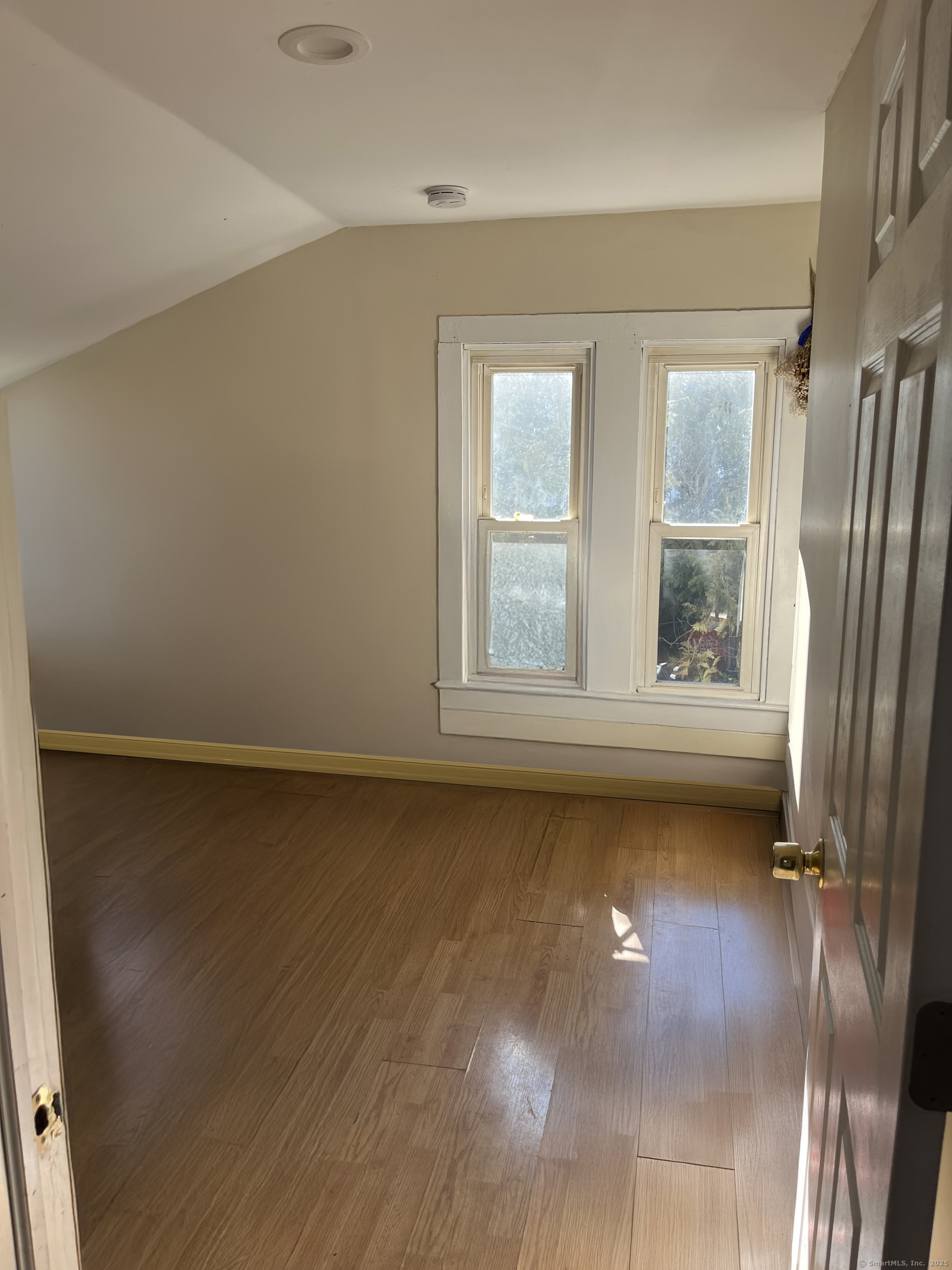 11 Alice Street Property Photo 23