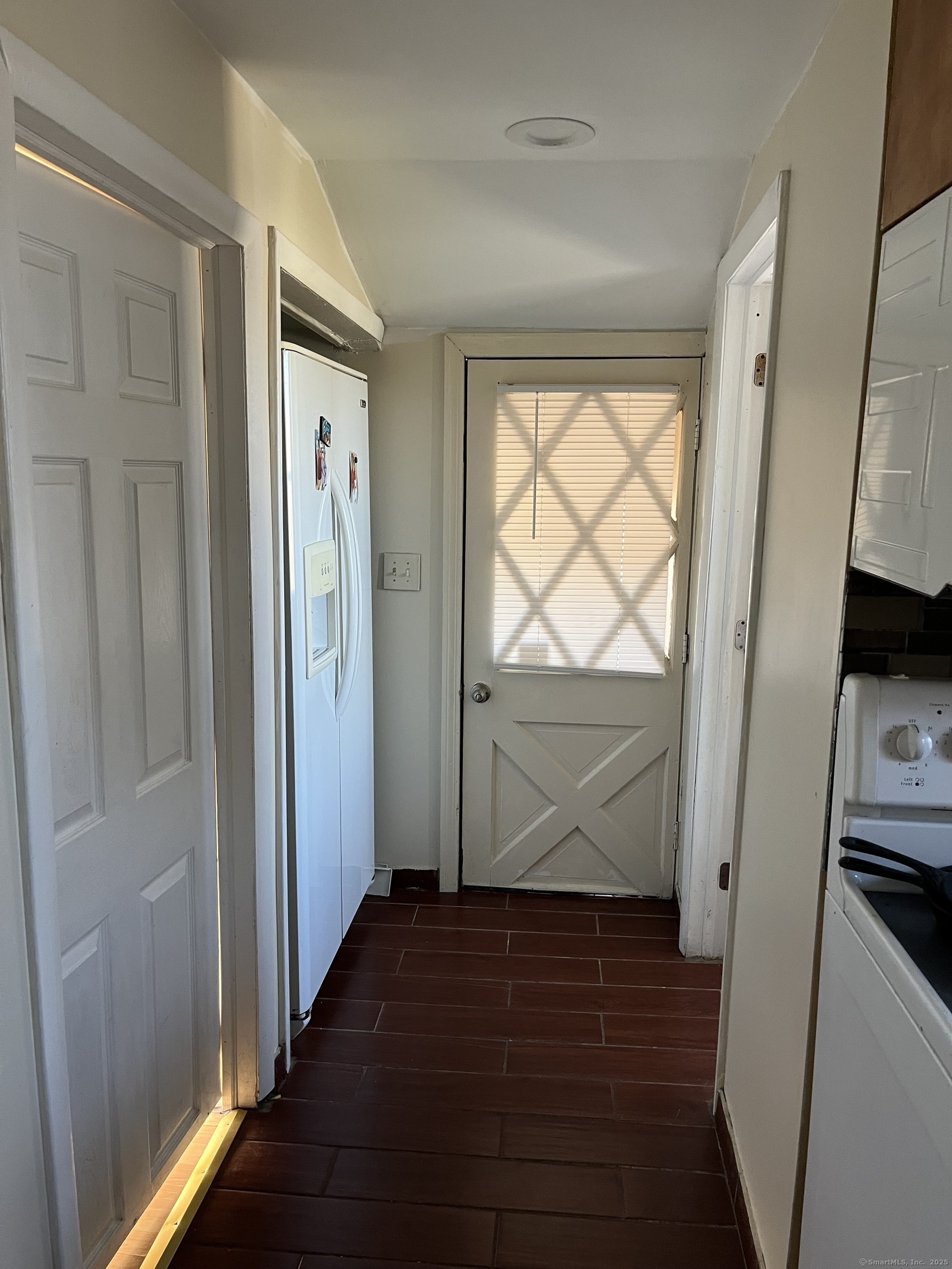 11 Alice Street Property Photo 27