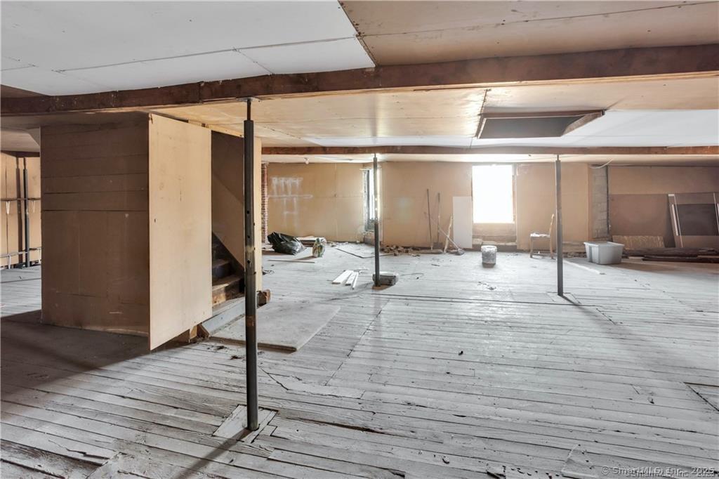 9 Church Street Property Photo 13