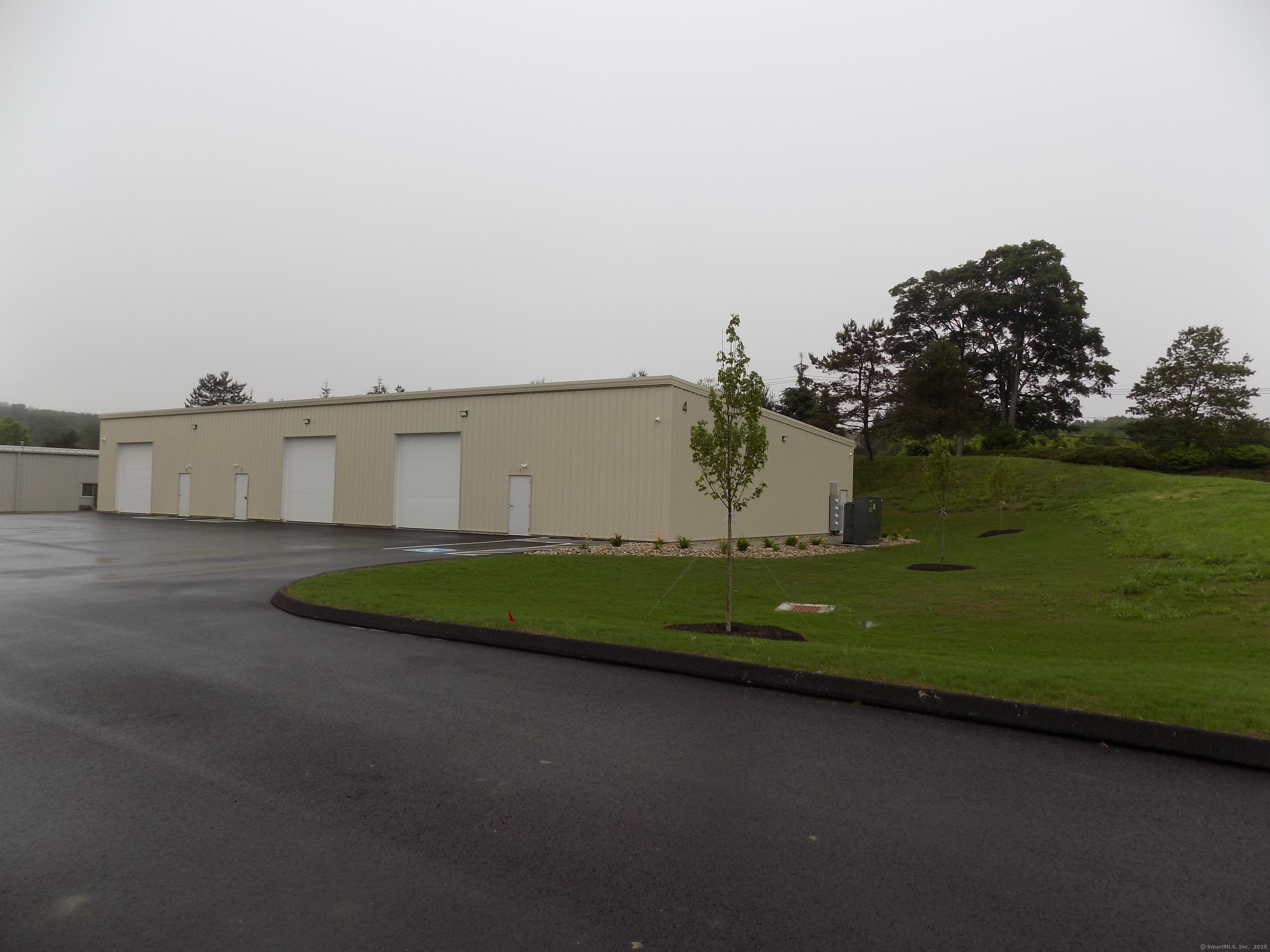 4 Lassy 2 Court Property Photo 6