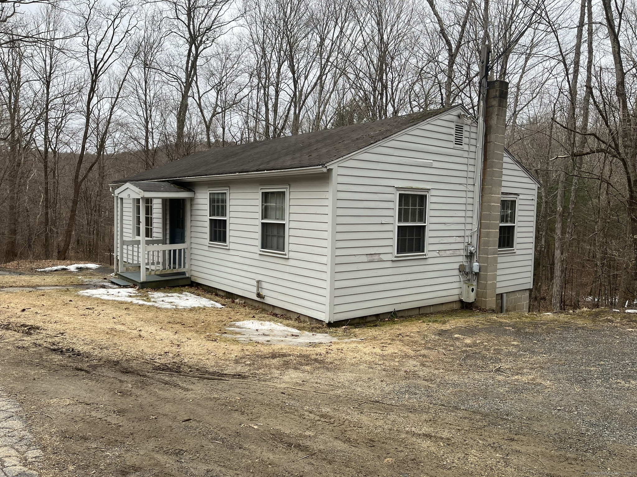 439 Washington Road Property Photo 2
