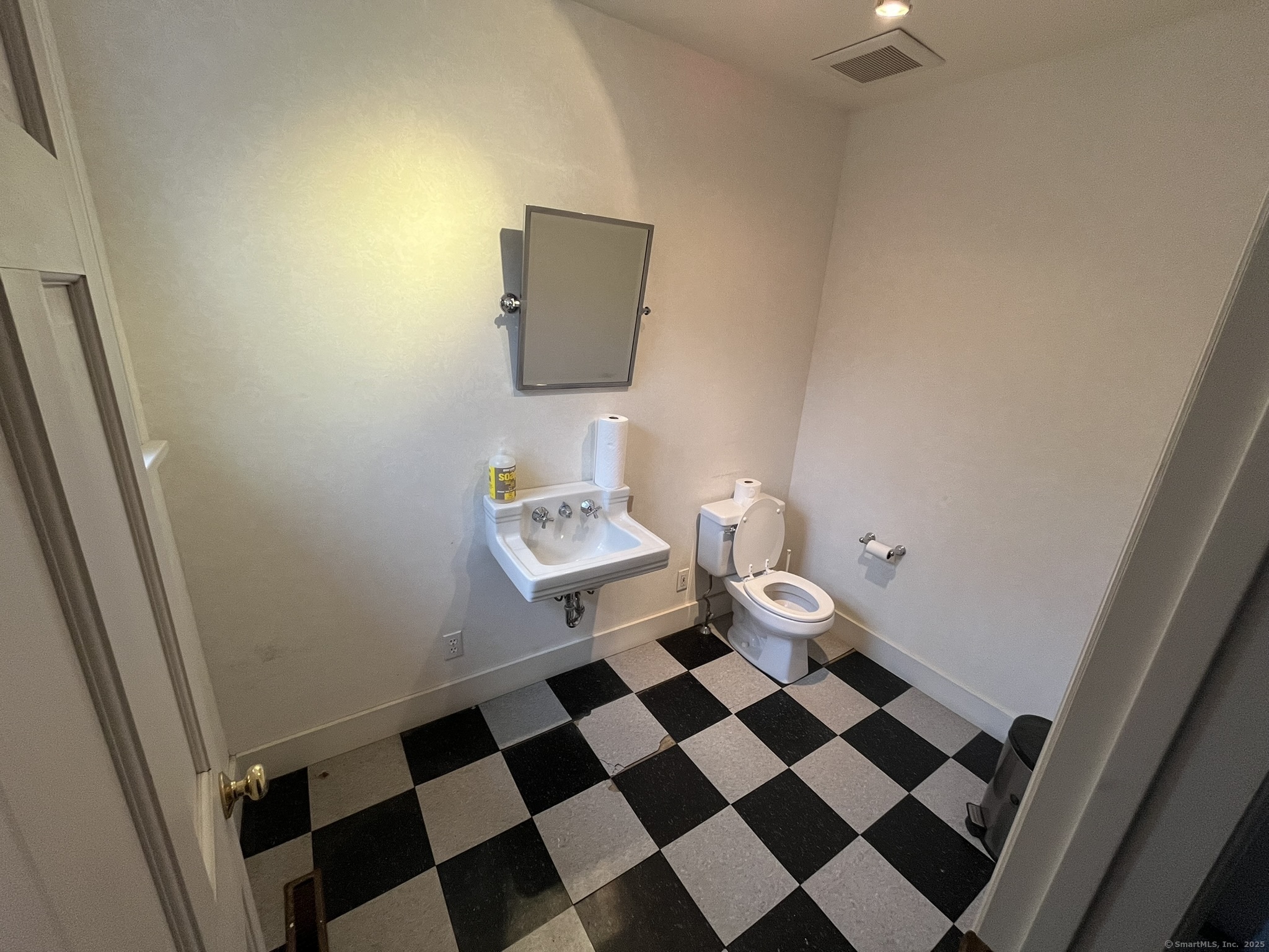 439 Washington Road Property Photo 10