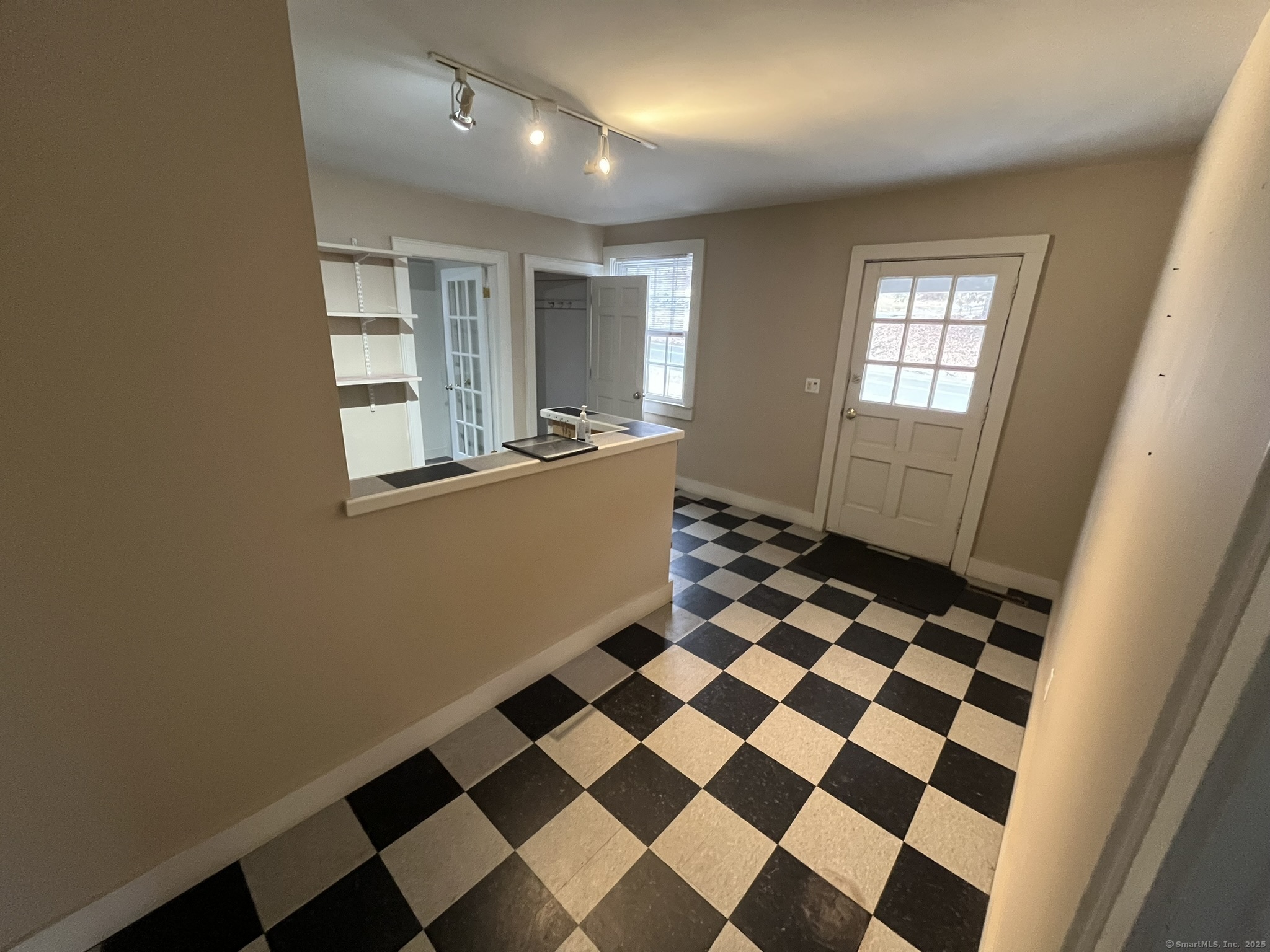 439 Washington Road Property Photo 12