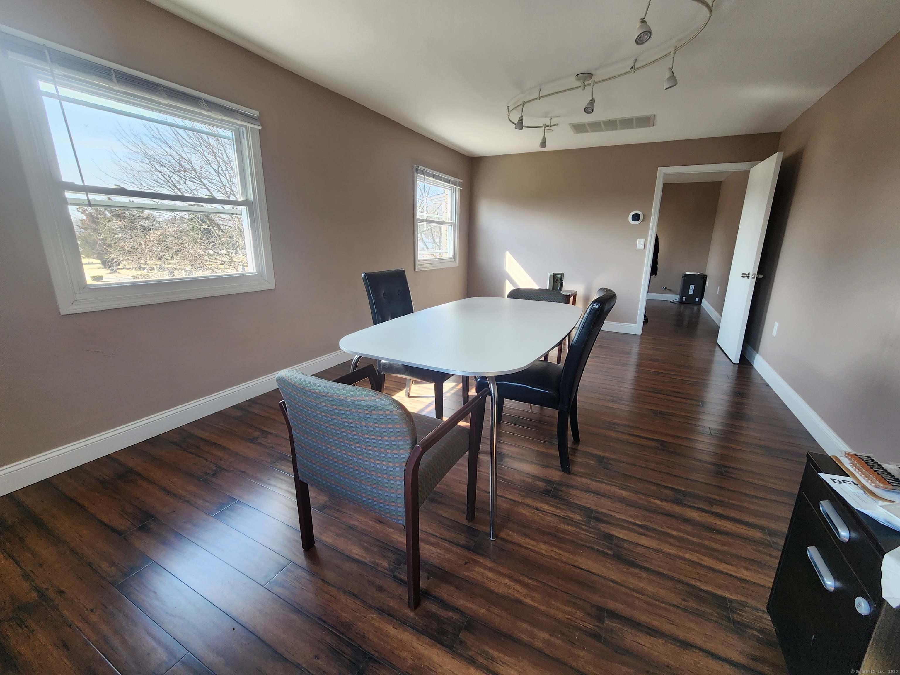 299 Washington Suite 18s Avenue Property Photo 3