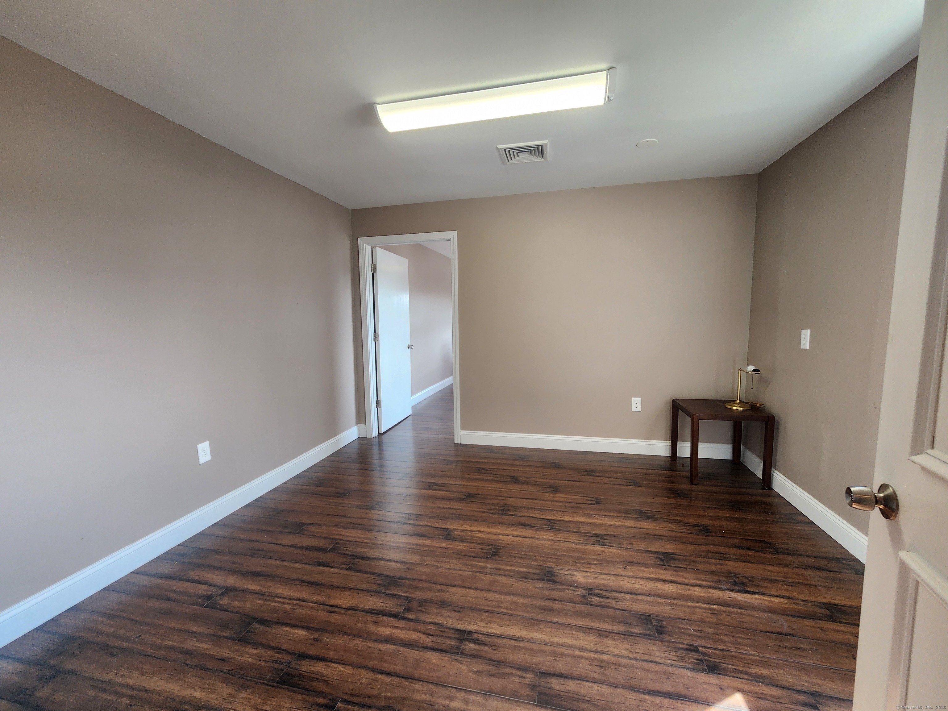 299 Washington Suite 18s Avenue Property Photo 4