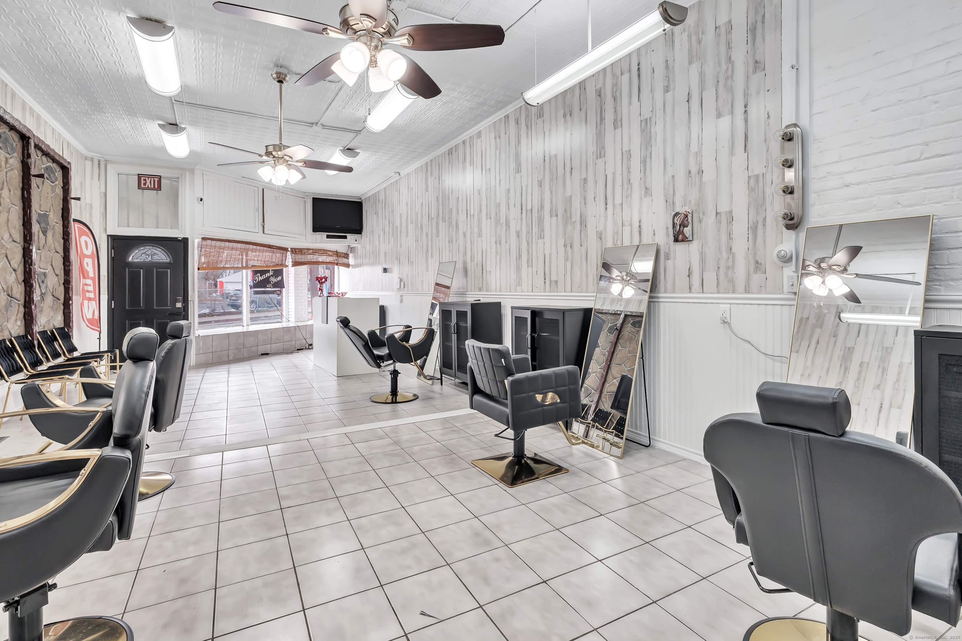 6 Woodward Avenue Property Photo 6