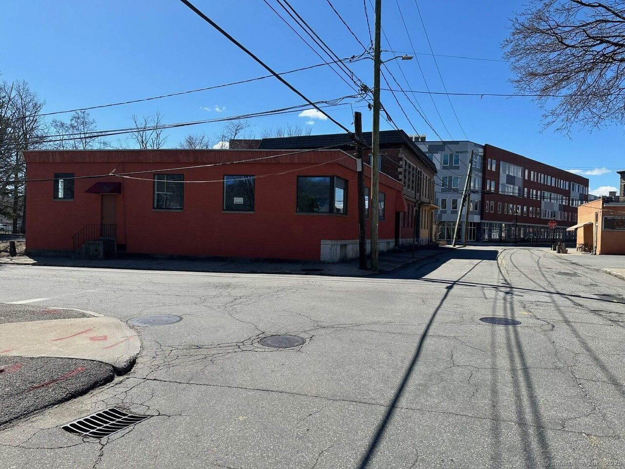 122 Franklin Street Property Photo 13