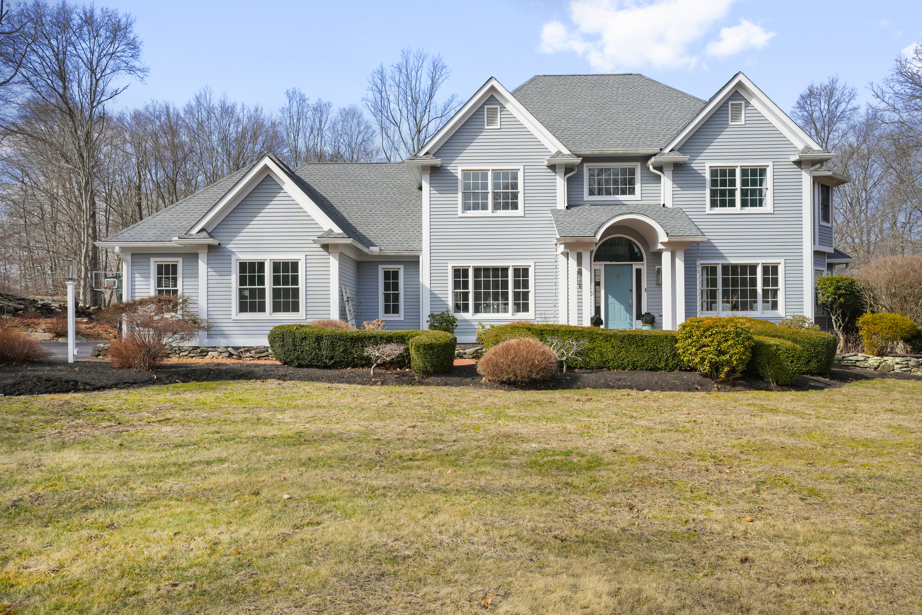 2 Timber Lane Property Photo