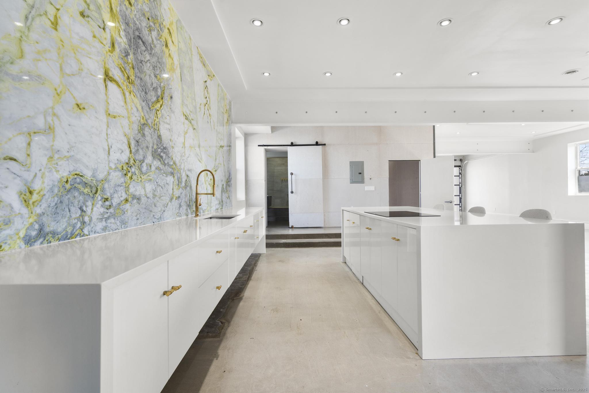 12 Victor Street Property Photo 8