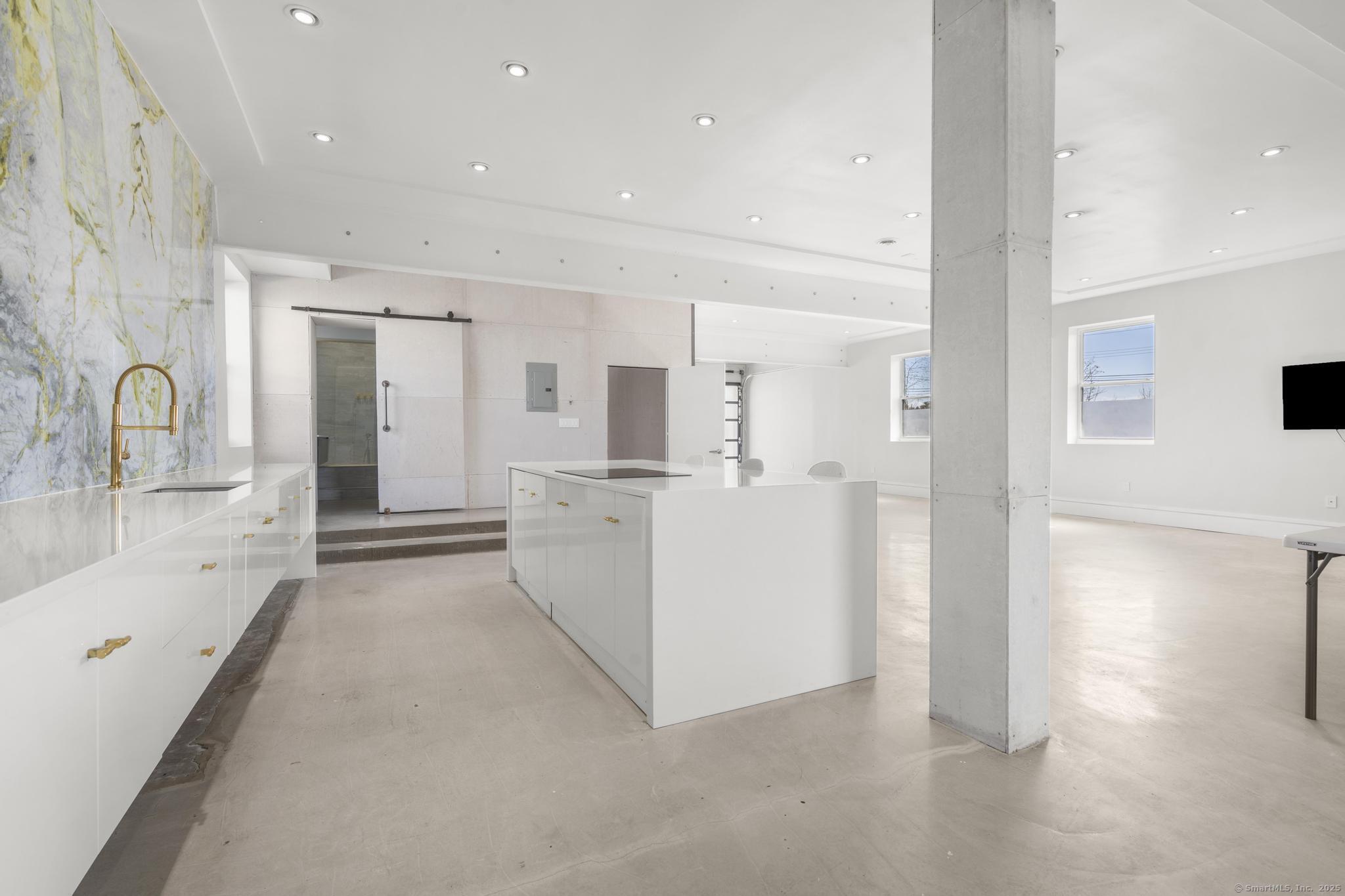12 Victor Street Property Photo 9