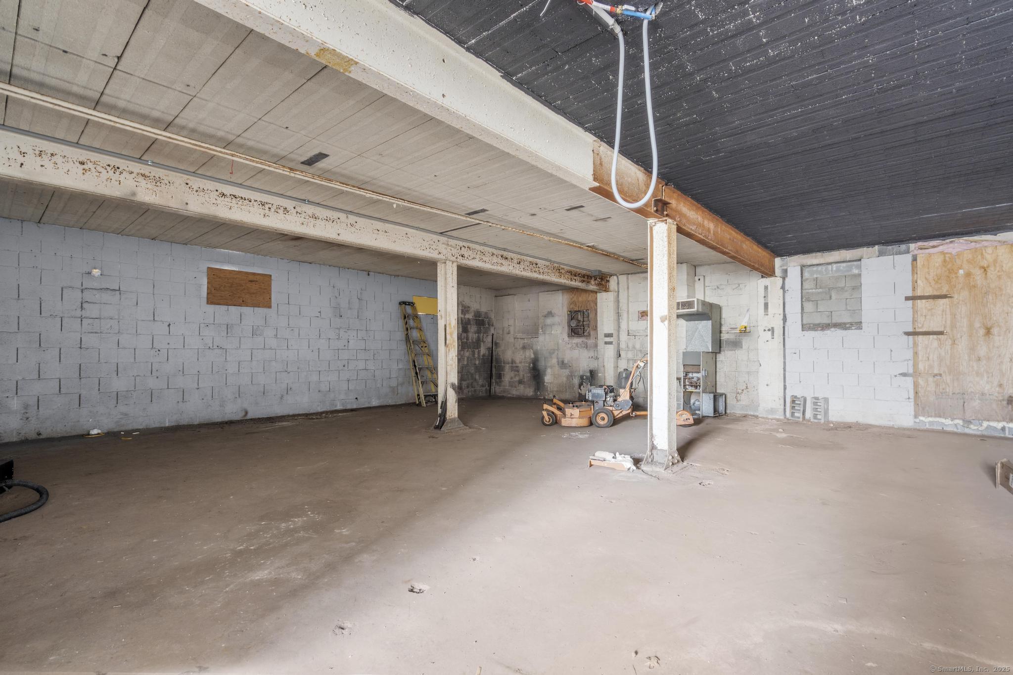 12 Victor Street Property Photo 34