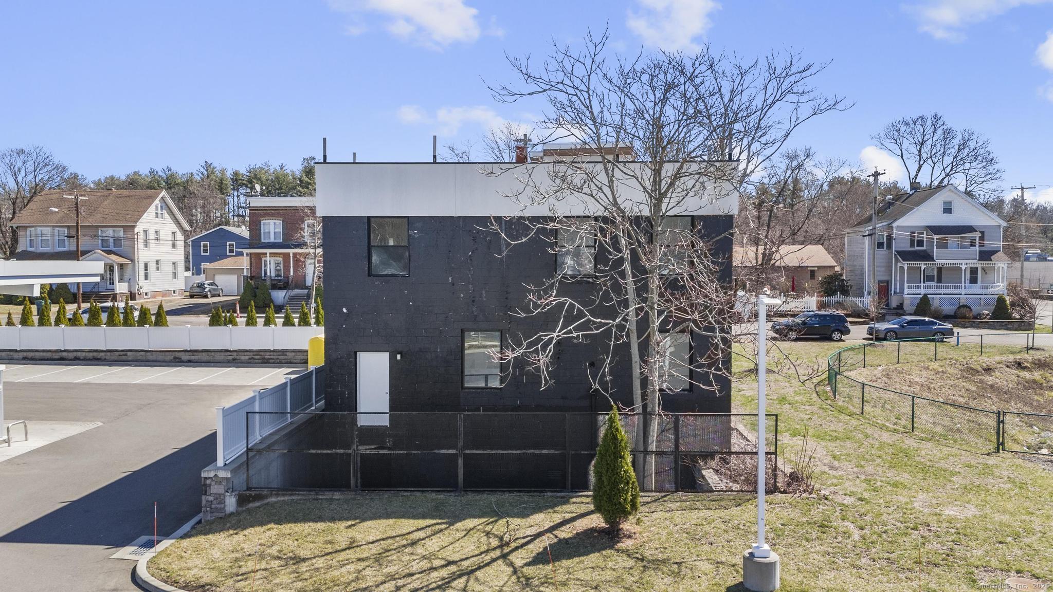 12 Victor Street Property Photo 39
