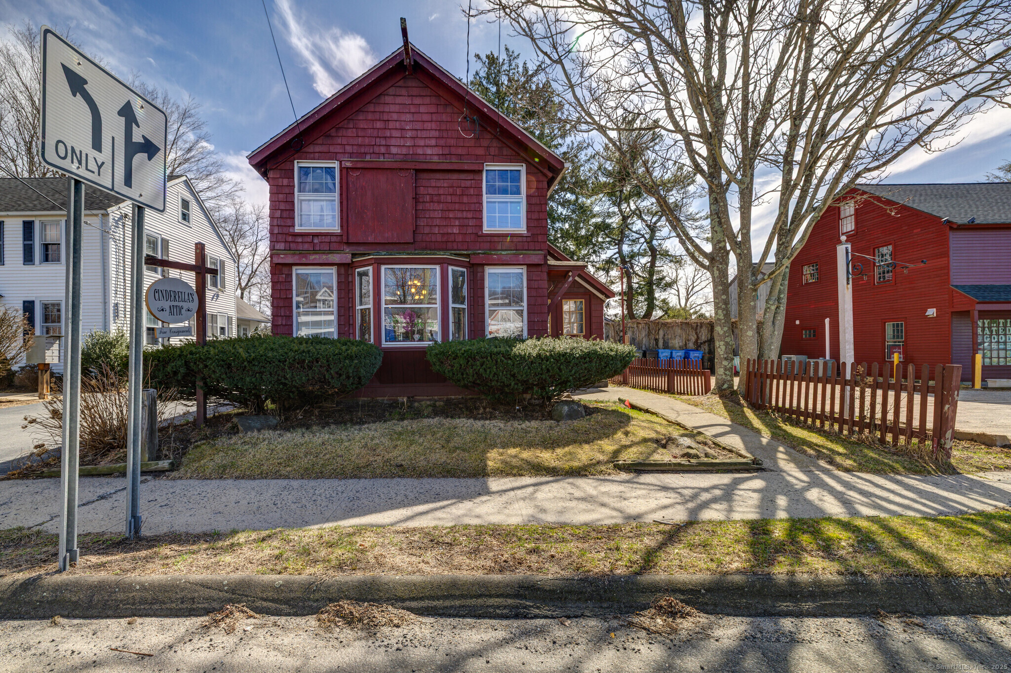 1058 Boston Post Road Property Photo 4