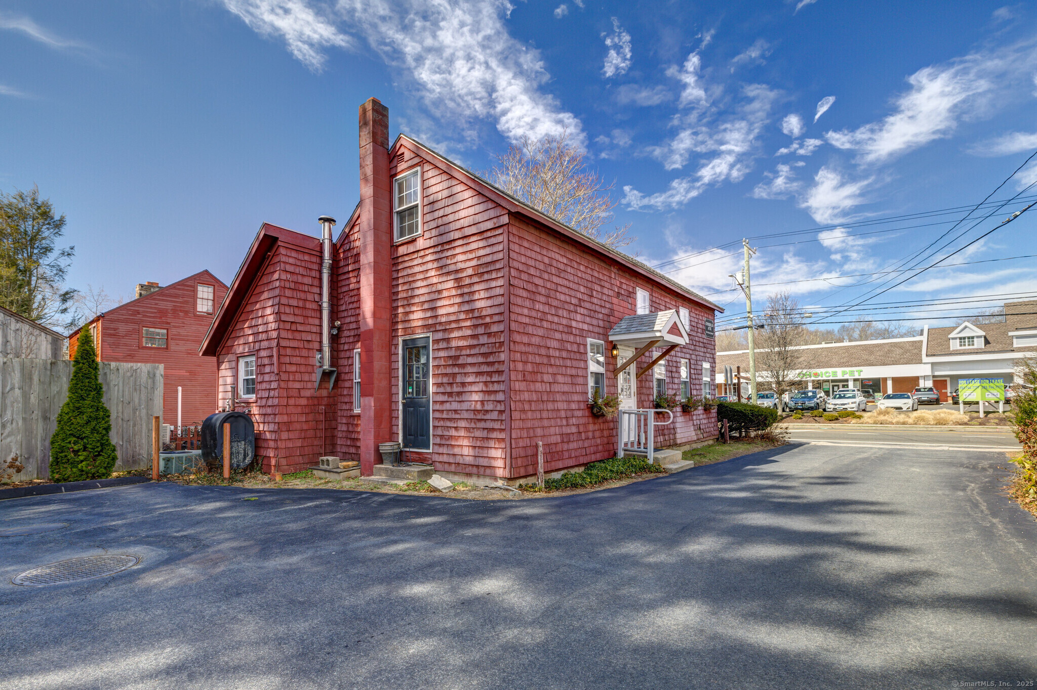 1058 Boston Post Road Property Photo 6