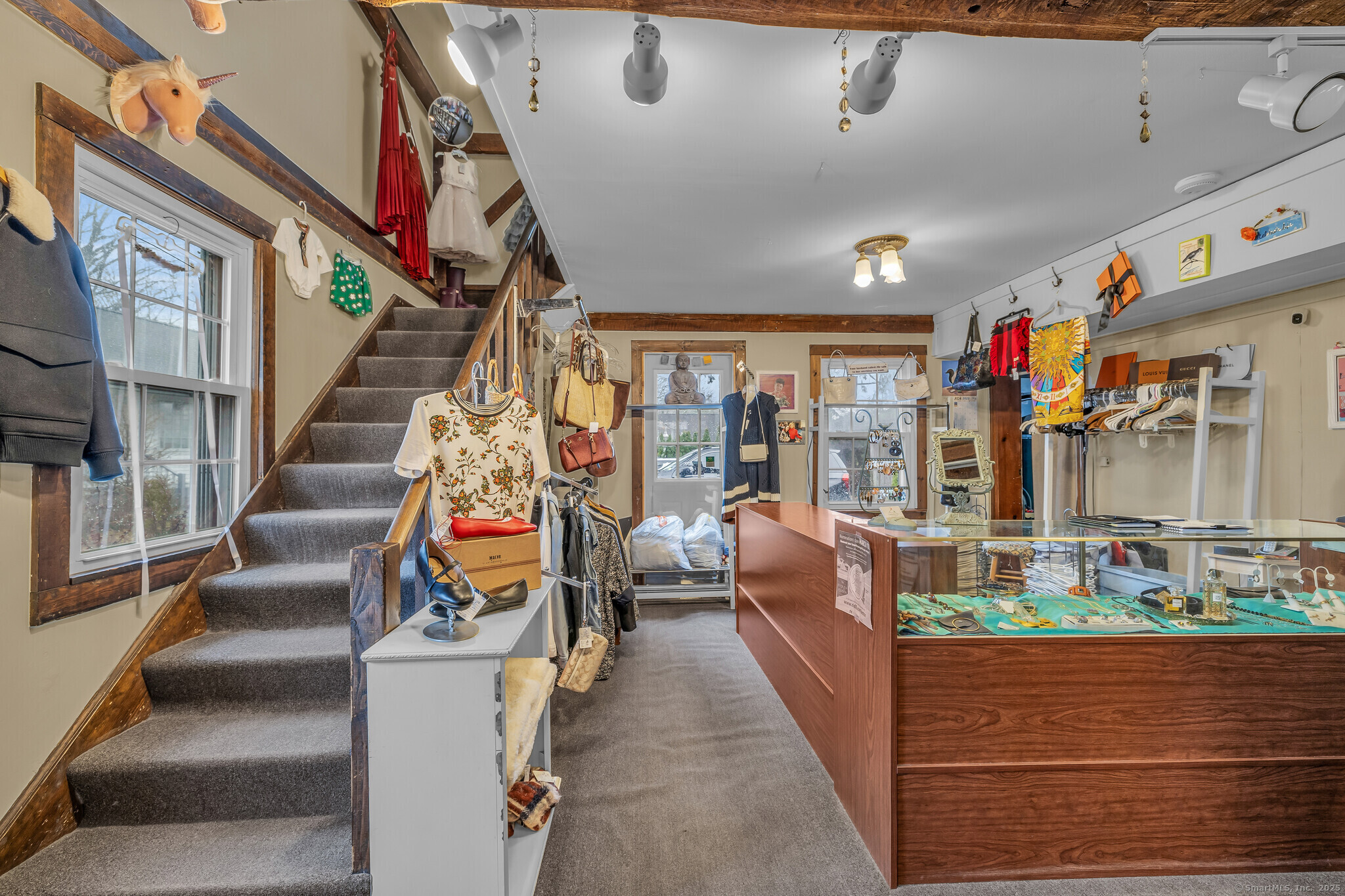 1058 Boston Post Road Property Photo 8