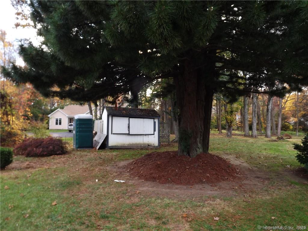 384 Main Street Property Photo 10