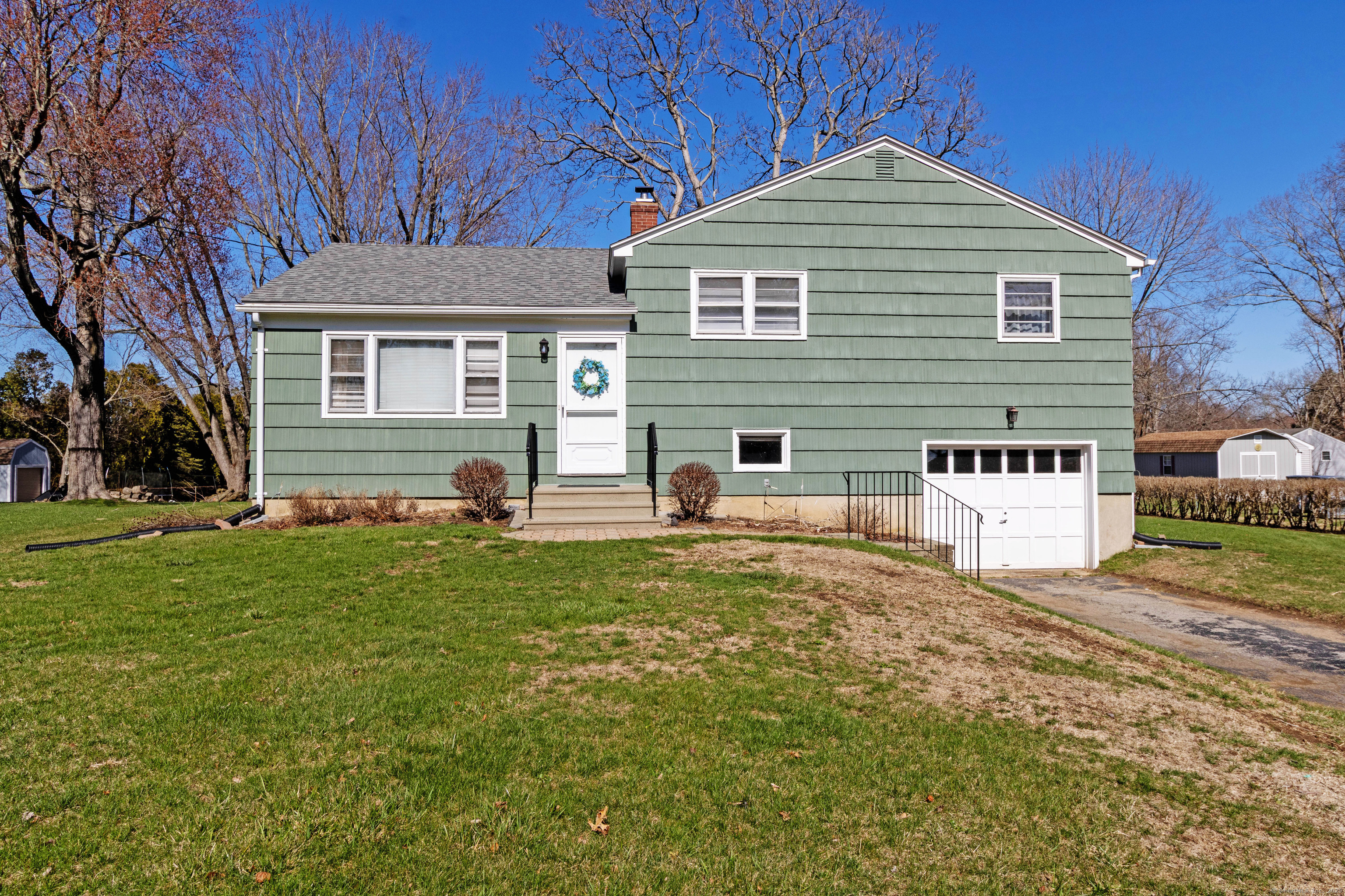 Colchester Real Estate Listings Main Image