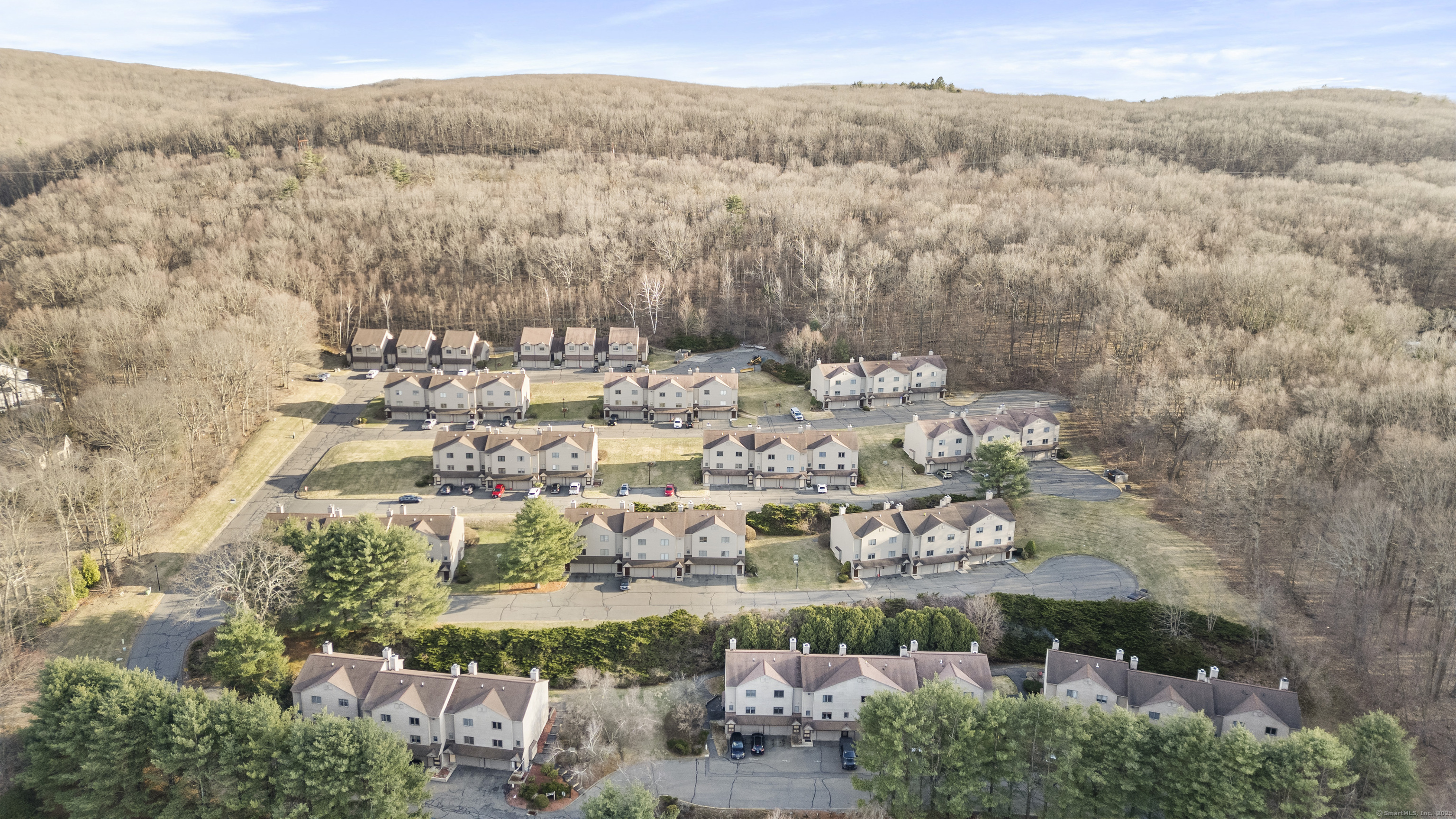 24083172 Property Photo 1