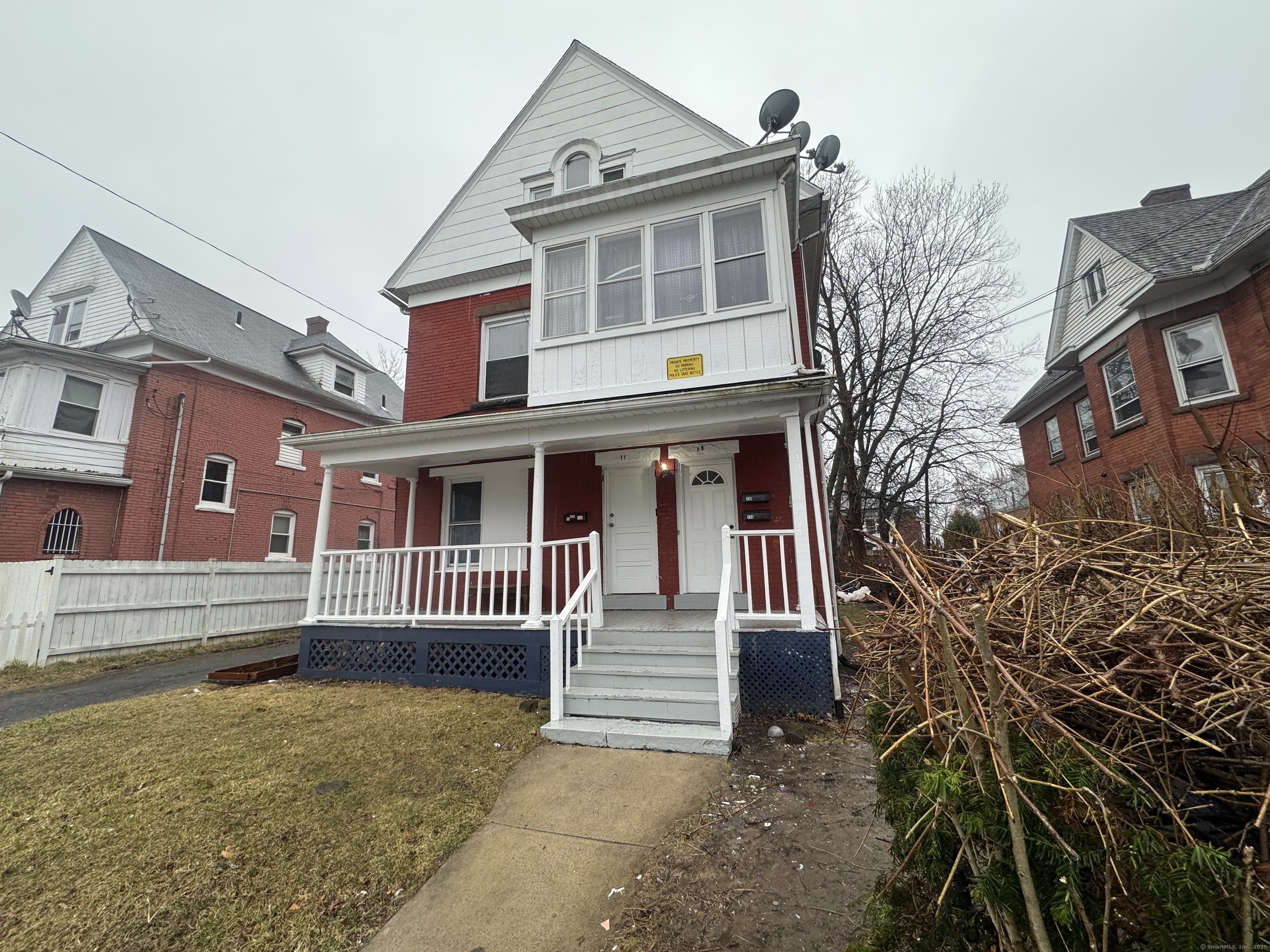 17-19 Roosevelt Street Property Photo 1