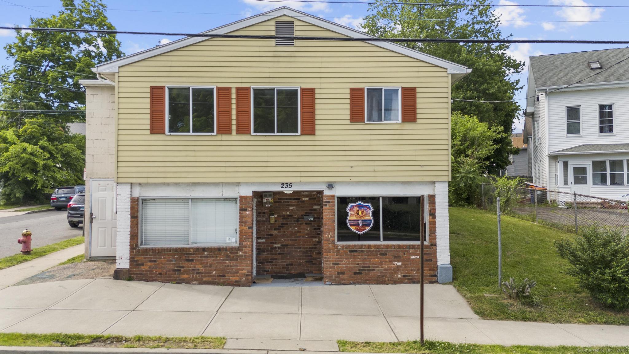 235 Hanover Street Property Photo 1