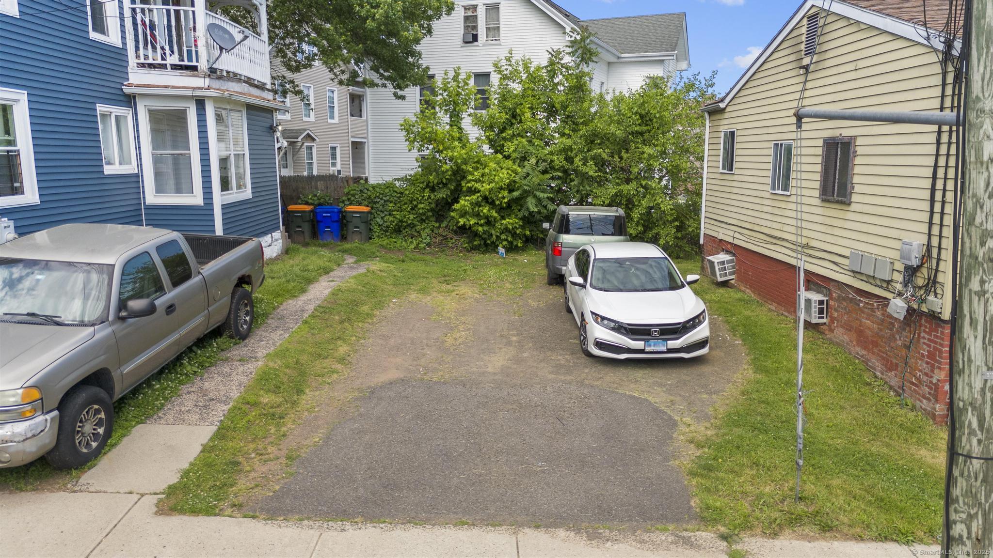 235 Hanover Street Property Photo 4