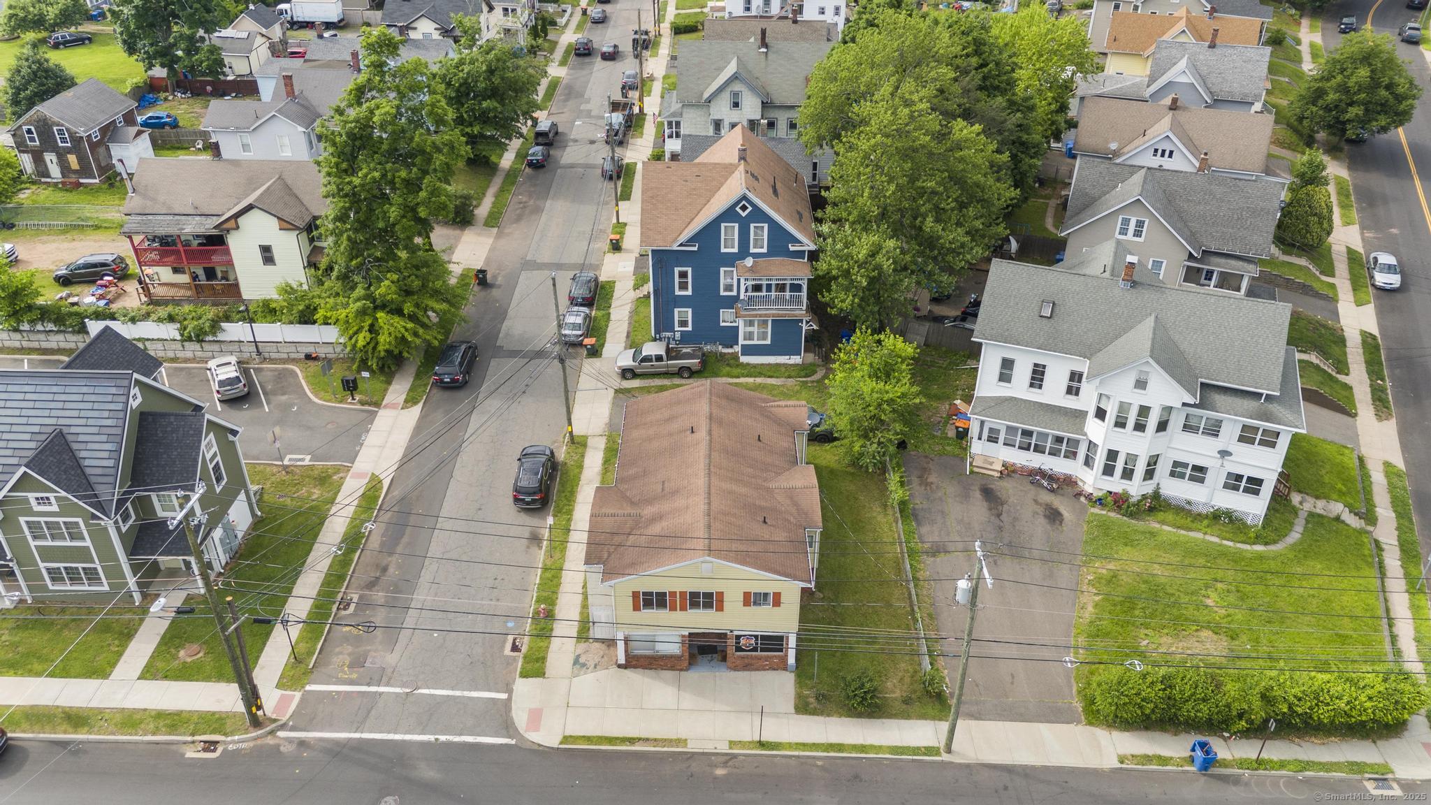 235 Hanover Street Property Photo 6