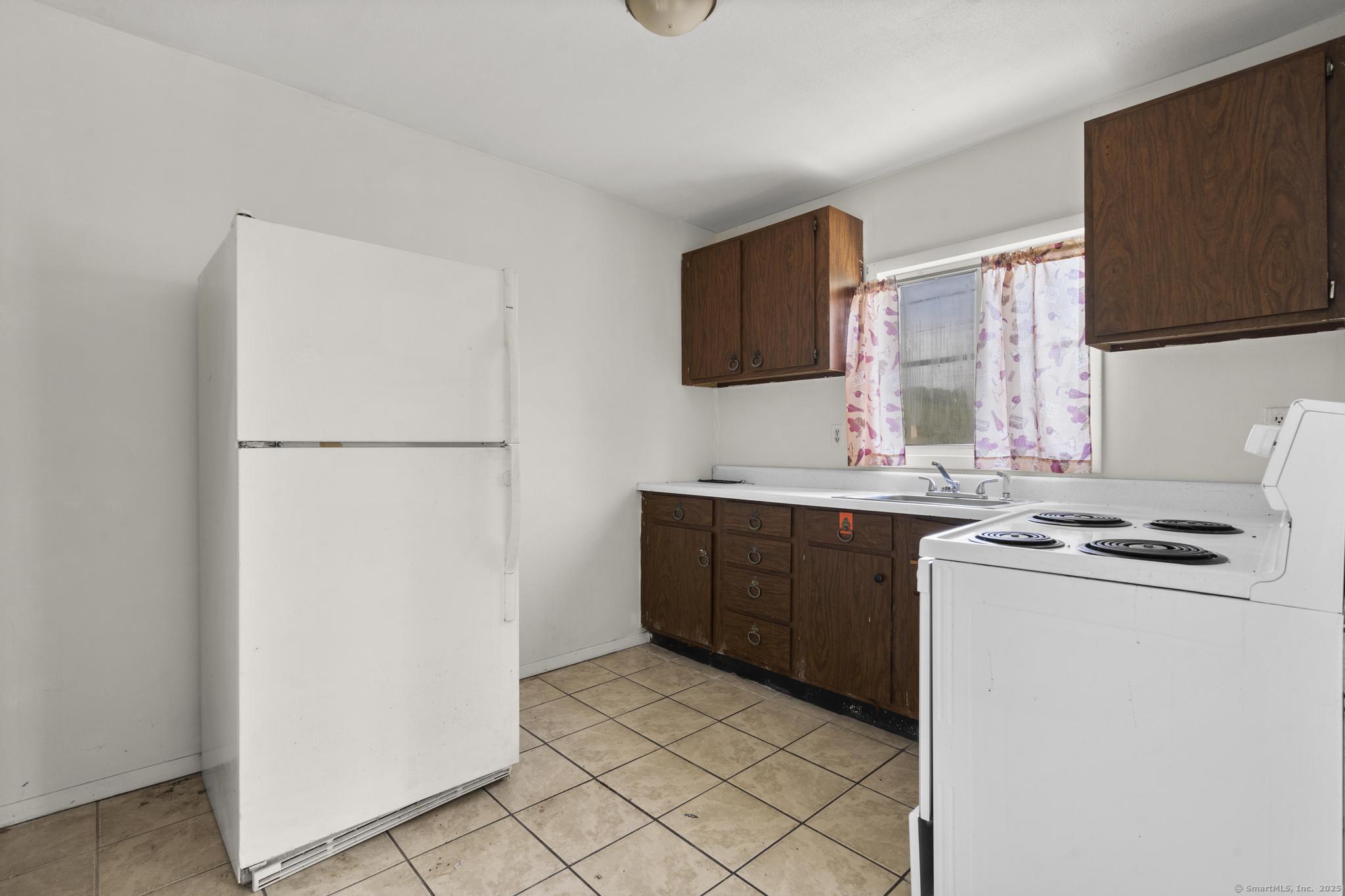 235 Hanover Street Property Photo 20