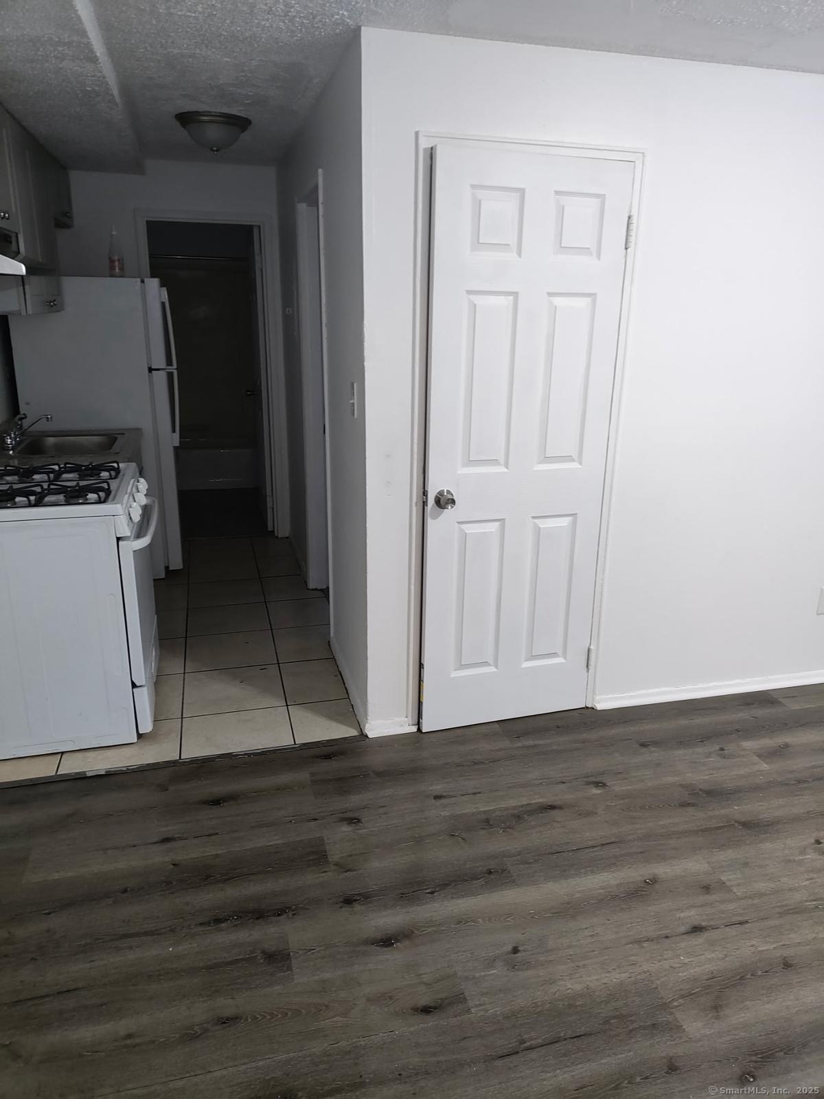 129 Black Rock 13 Avenue Property Photo 2