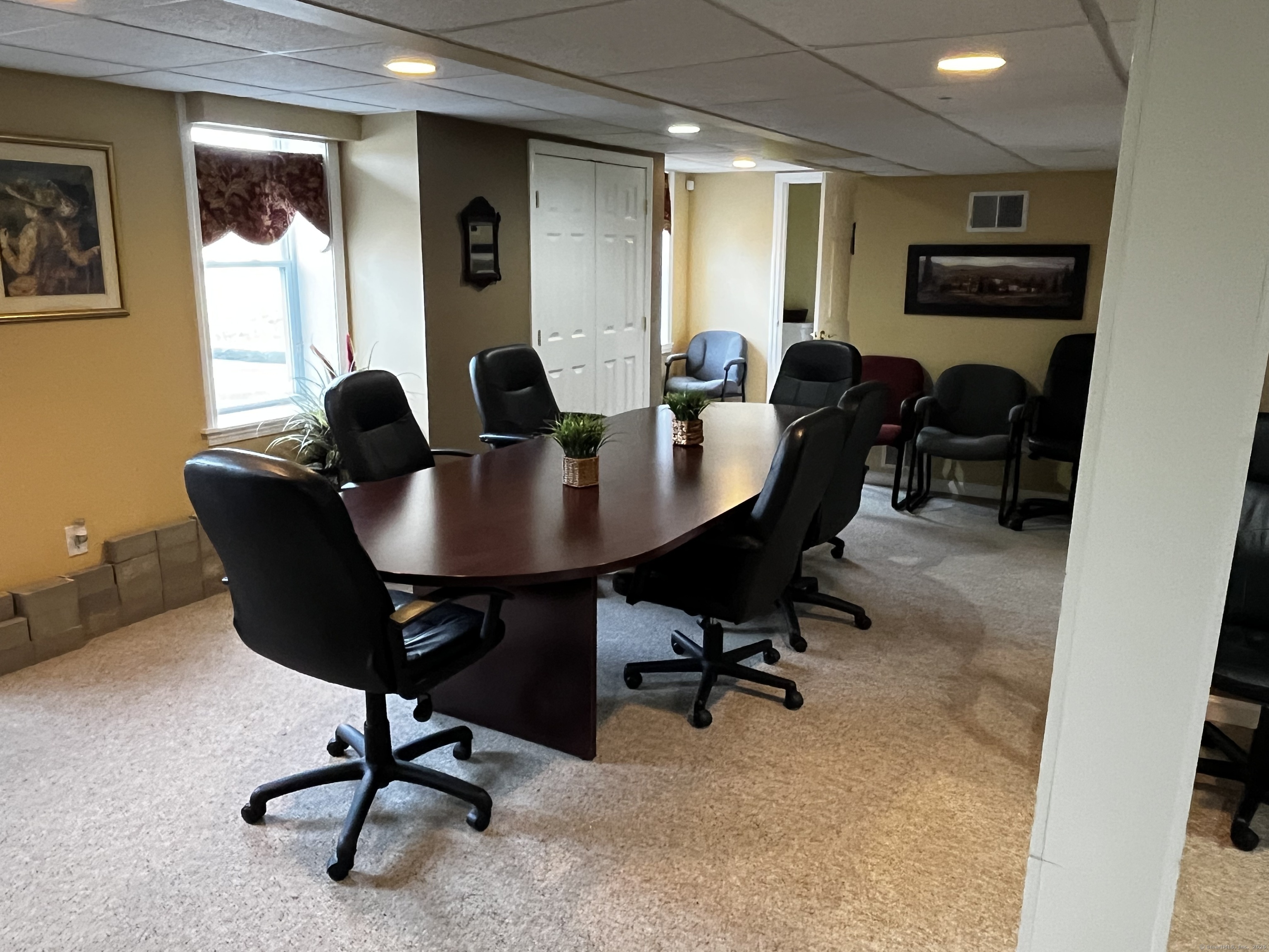 142 Queen Street Property Photo 4