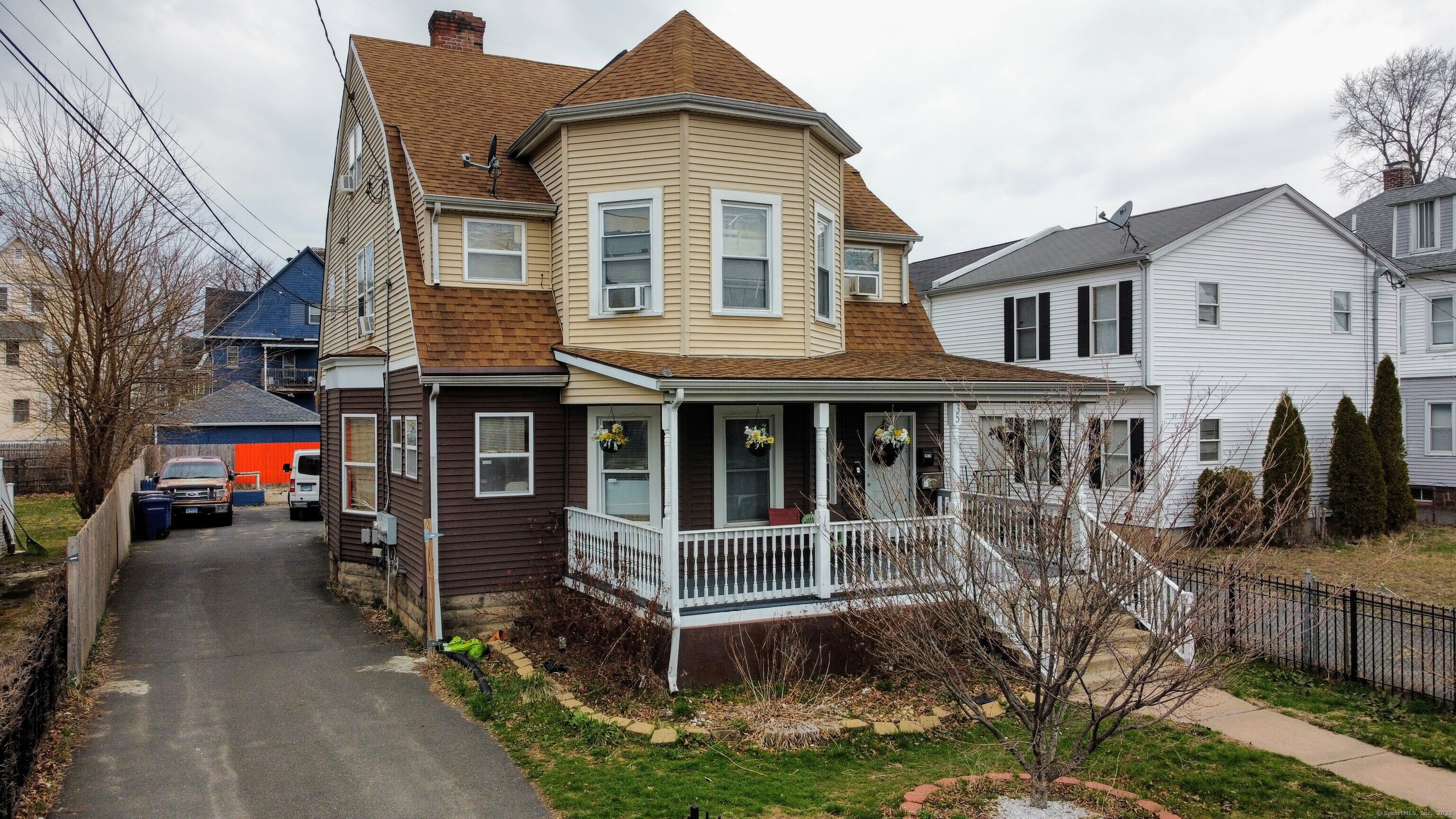 35 Irving Street Property Photo 1