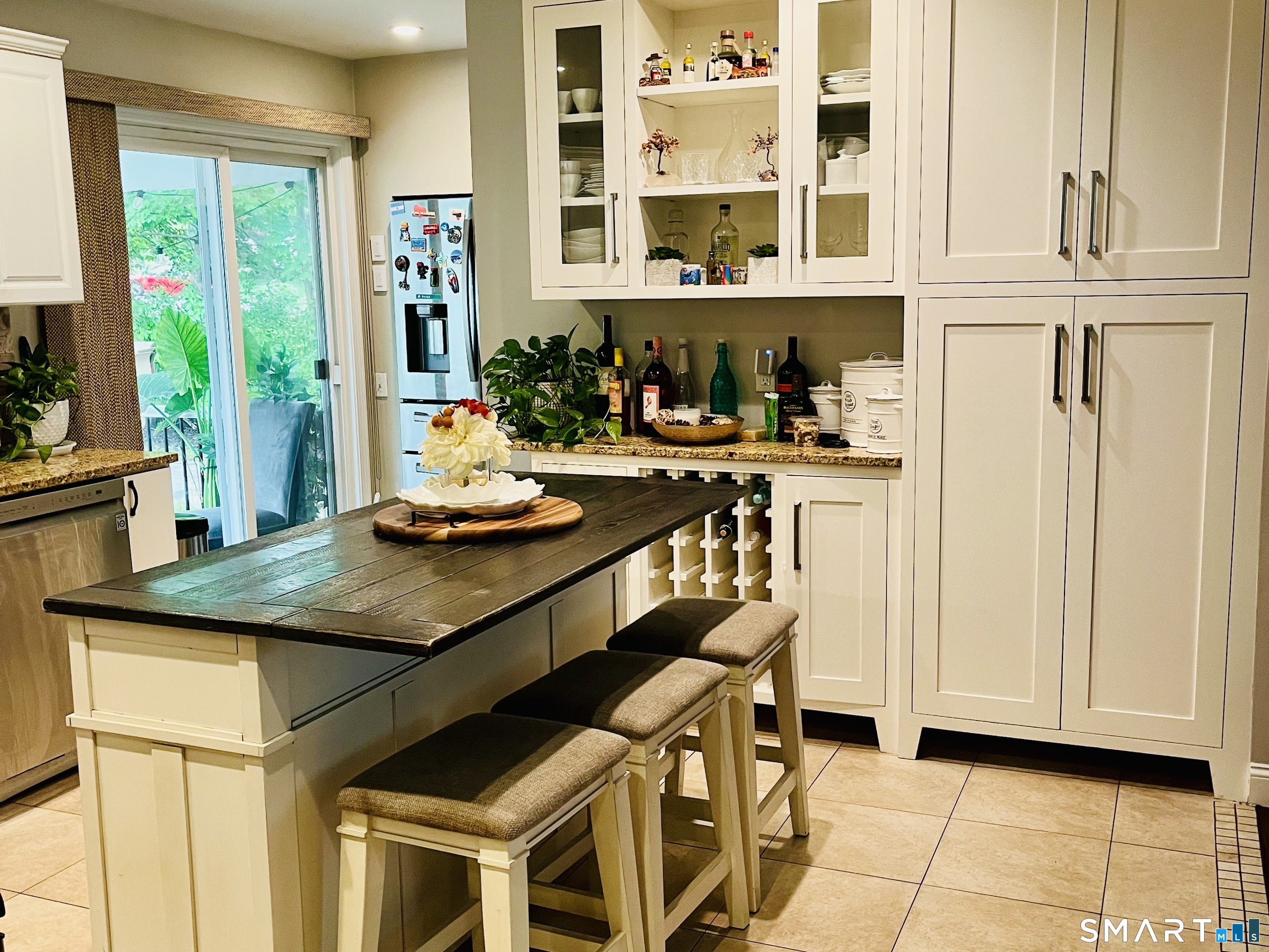 24084758 Property Photo 8