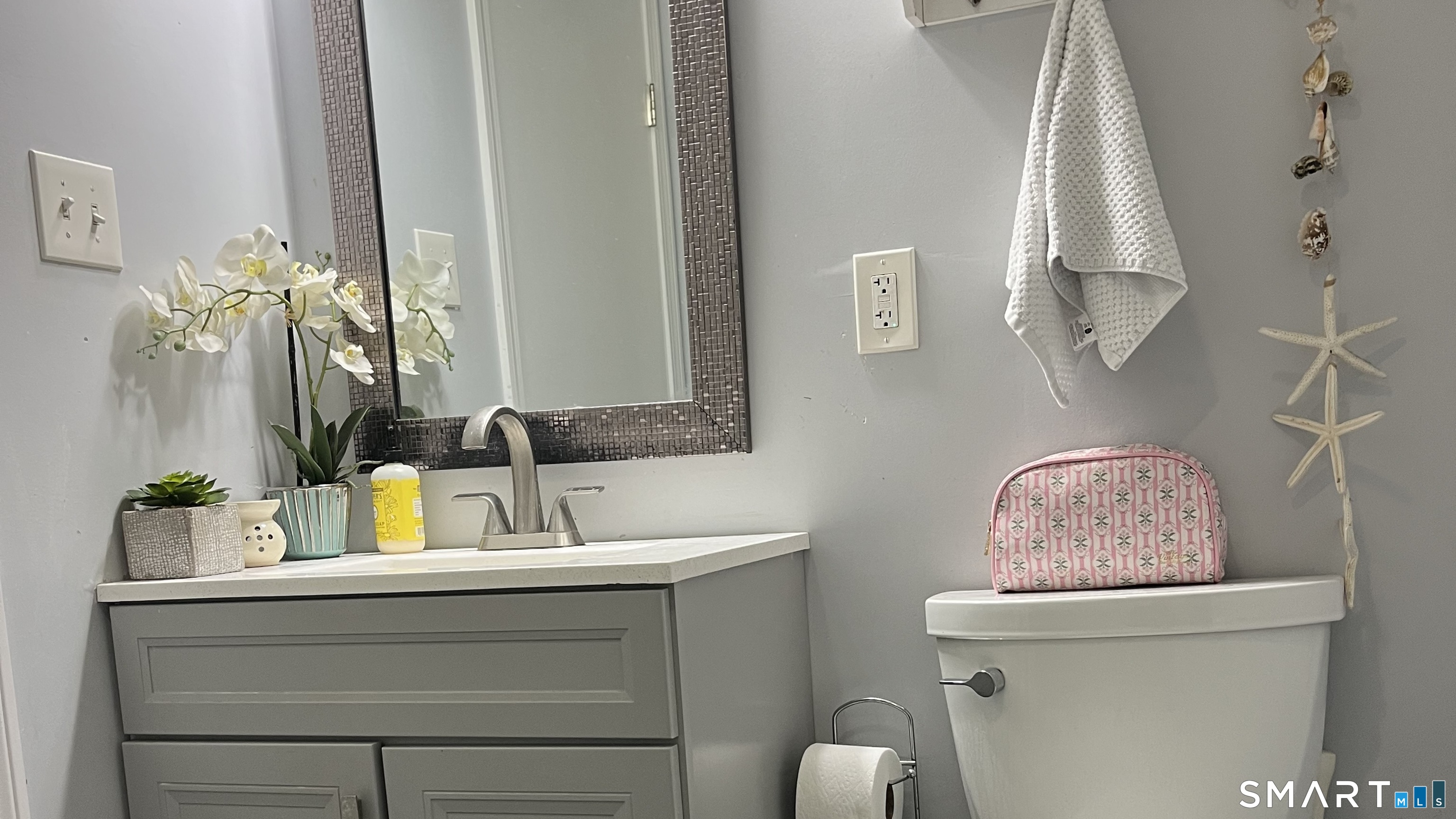 24084758 Property Photo 11