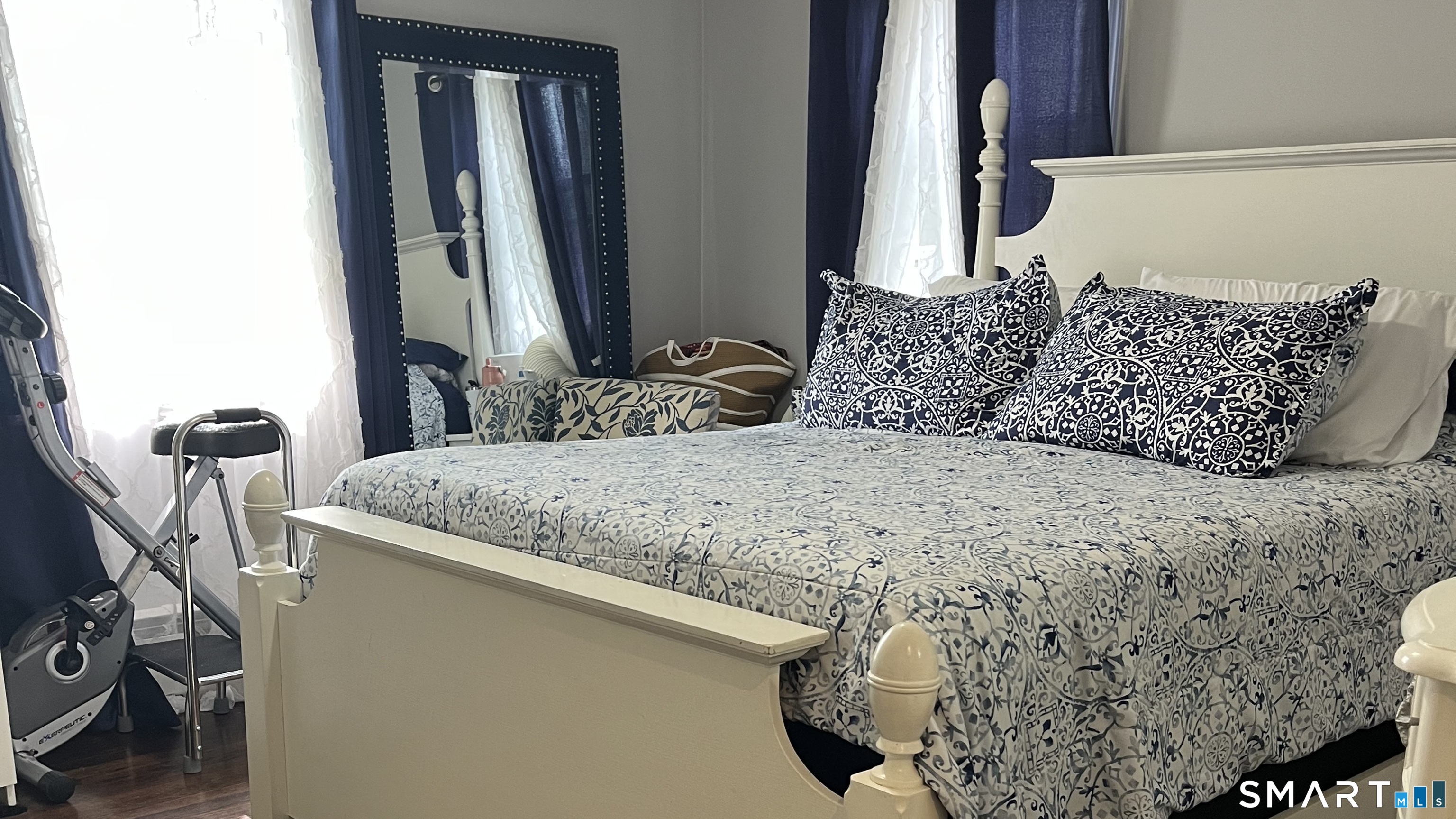 24084758 Property Photo 14