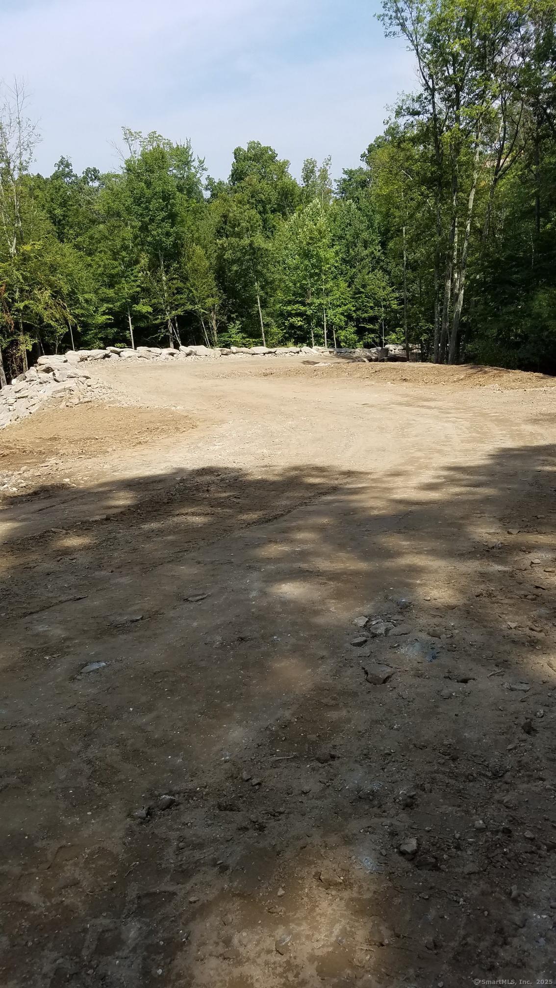 190 Root Road Property Photo 4