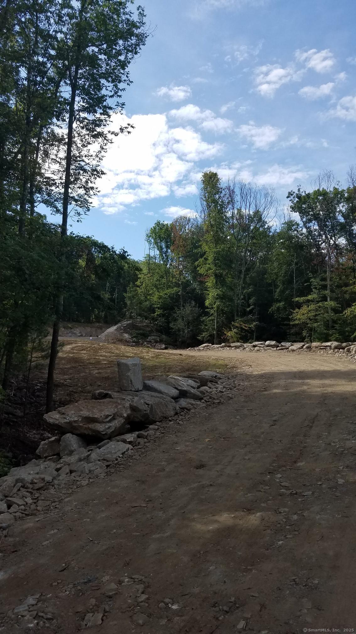 190 Root Road Property Photo 5