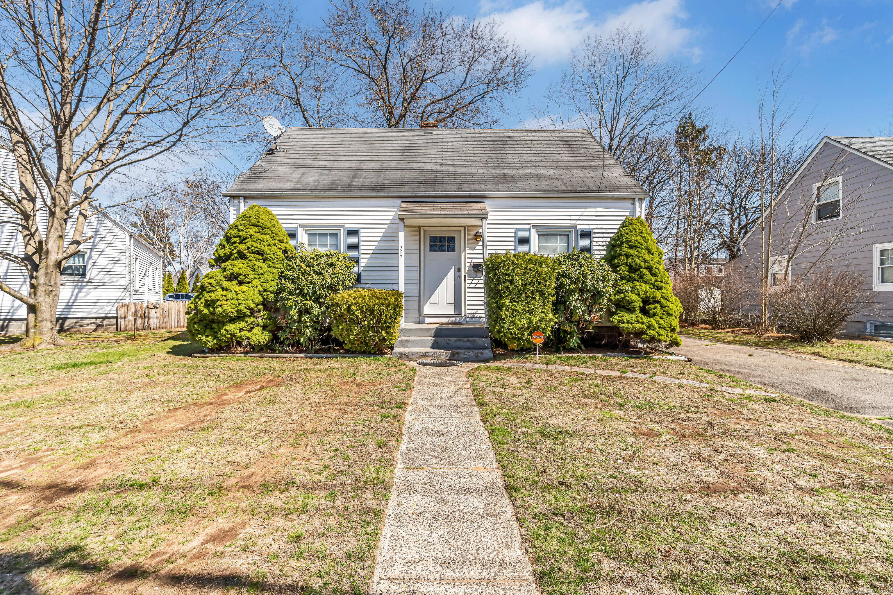 397 Pine Rock Avenue Property Photo 1