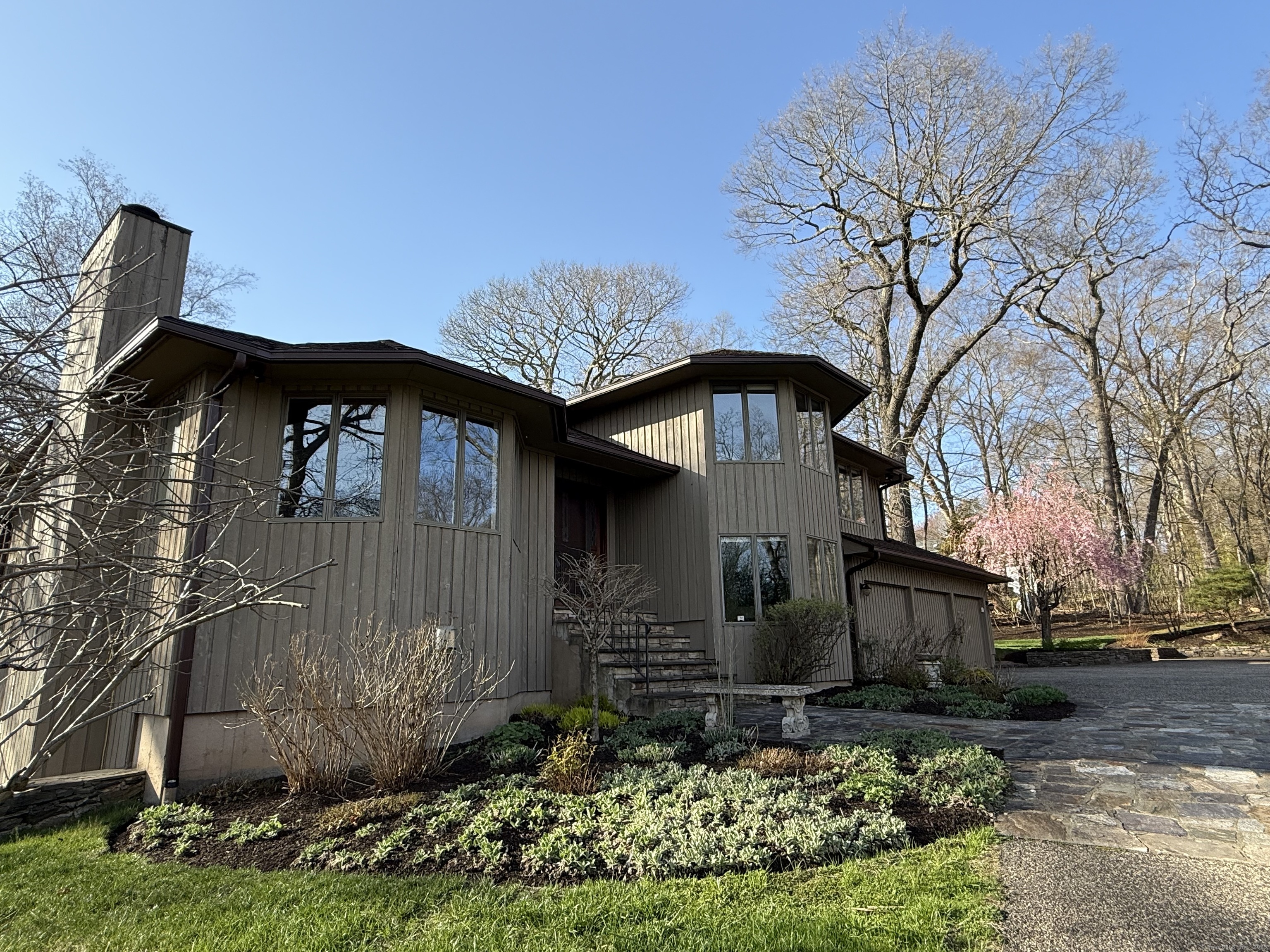 25 Rock Ridge Road Property Photo 1