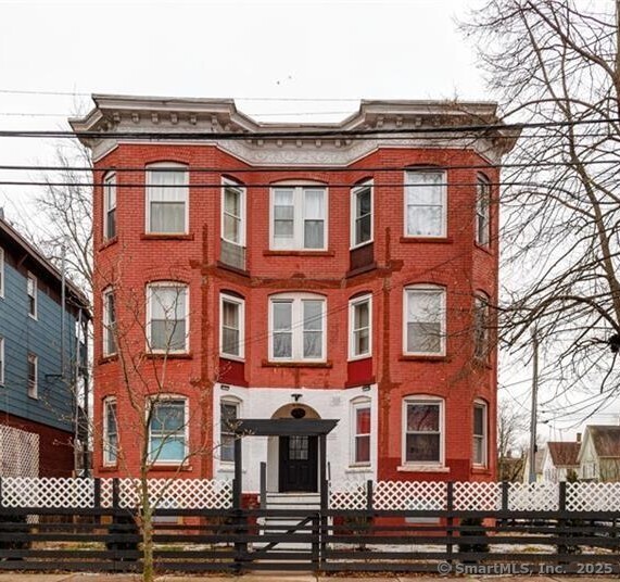 37-39 Elliott 3l Street Property Photo