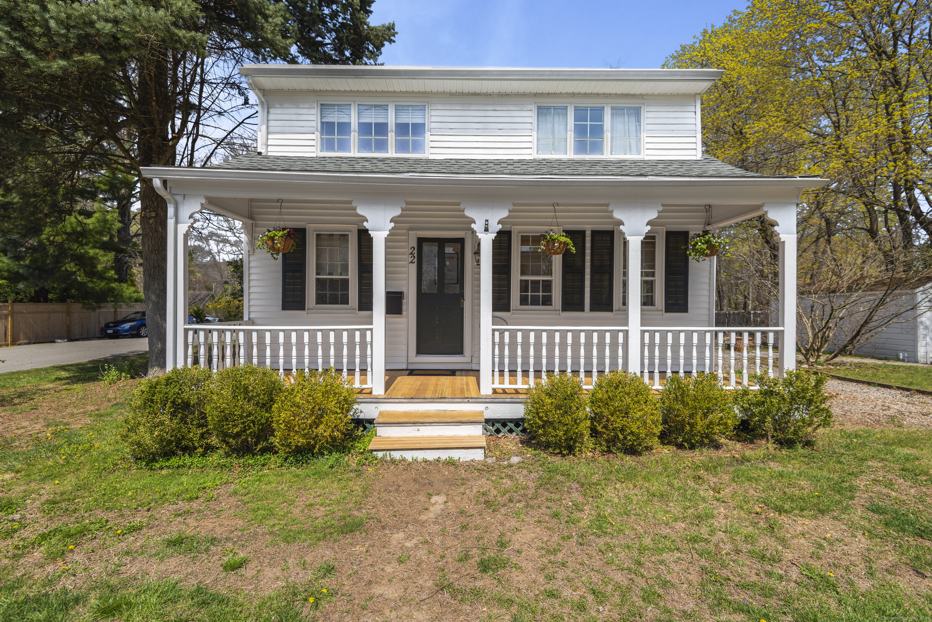 Deep River Real Estate Listings Main Image
