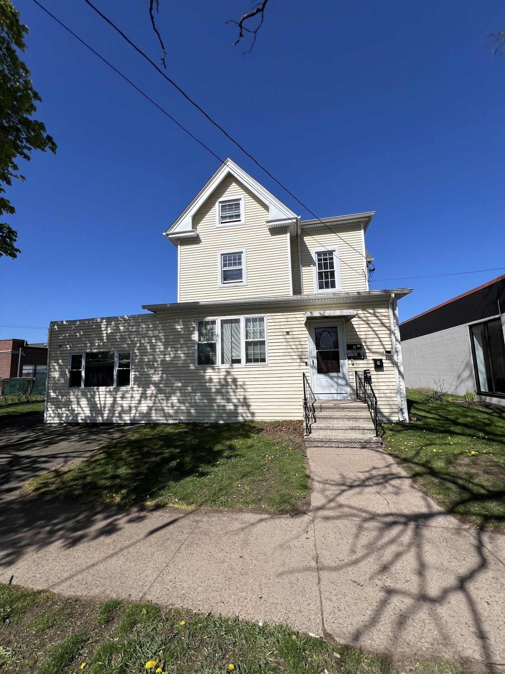 982 Dixwell 1 Avenue