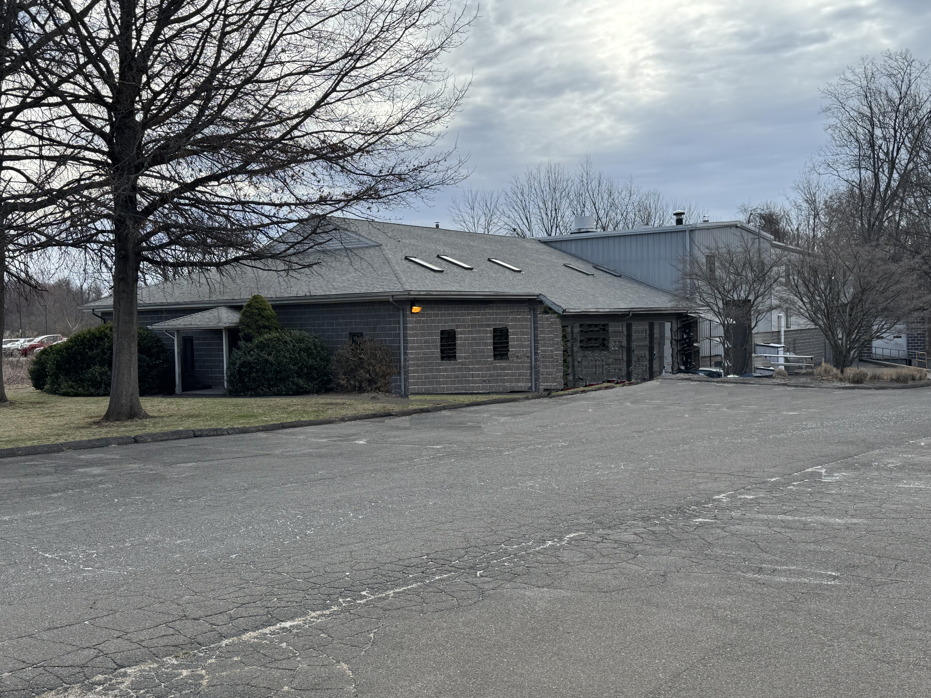 19 Airline Road Property Photo 1