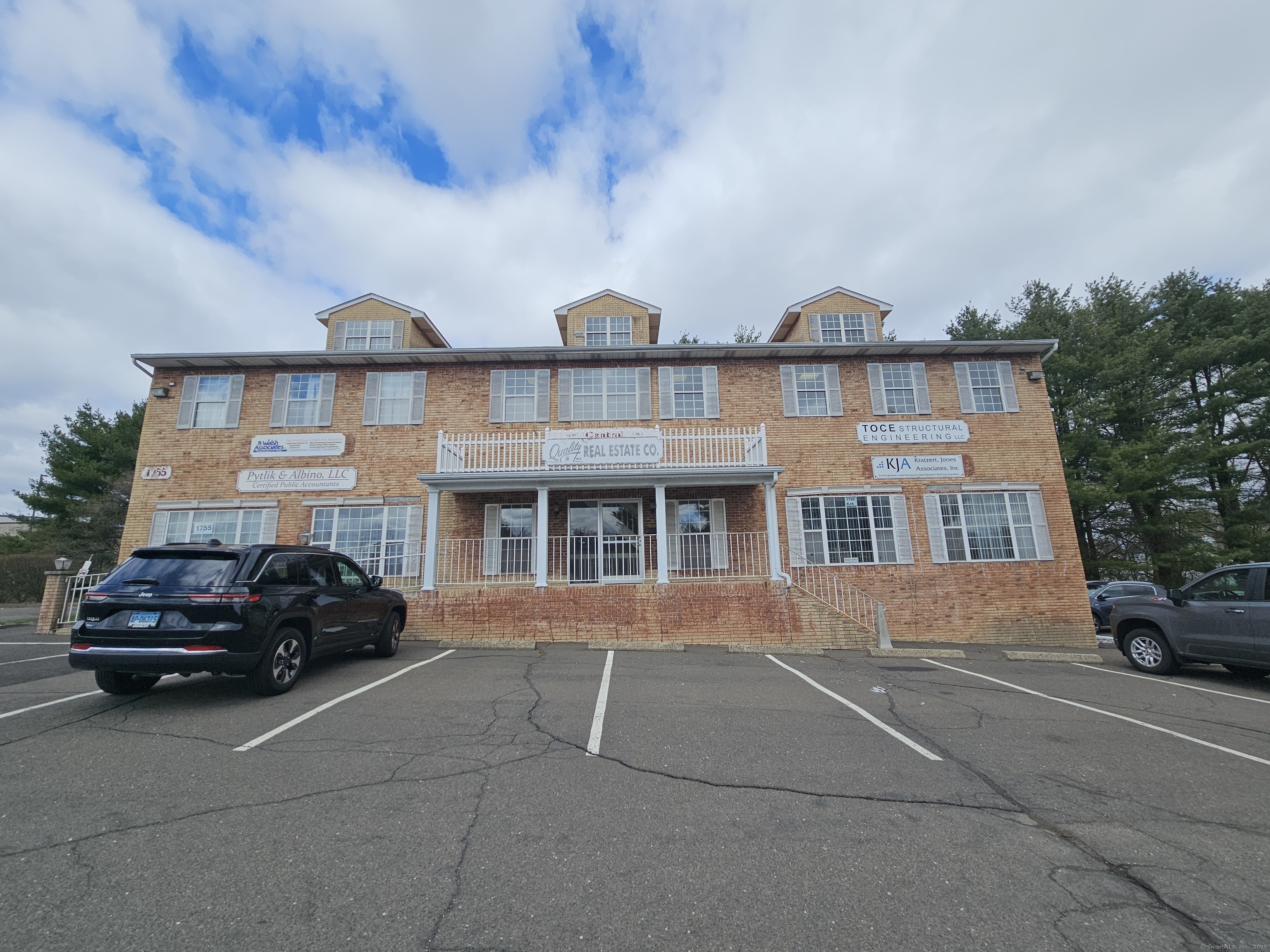 1755 Meriden Waterbury 4+5 Turnpike Property Photo 1