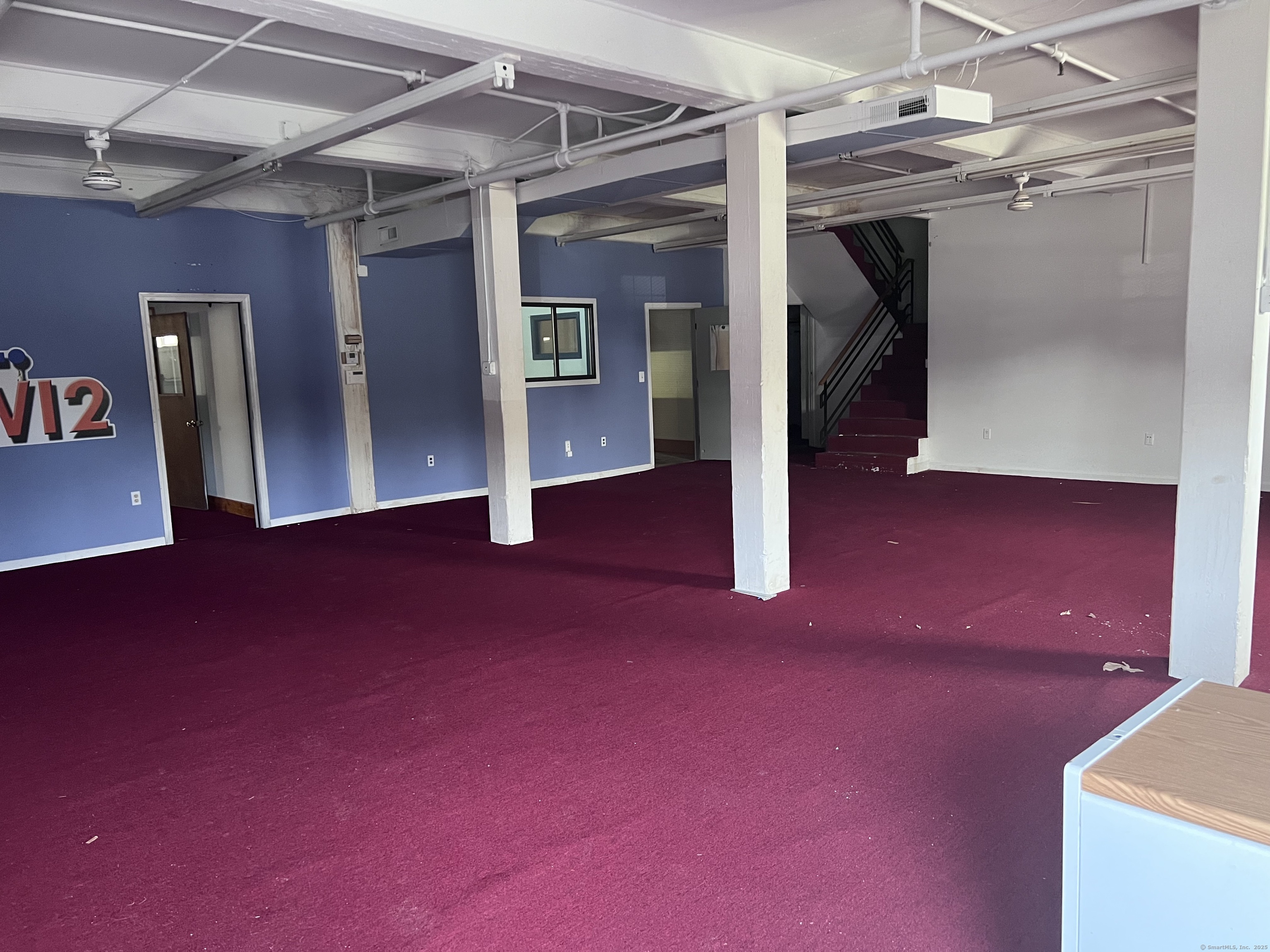 547 Center Street Property Photo 3
