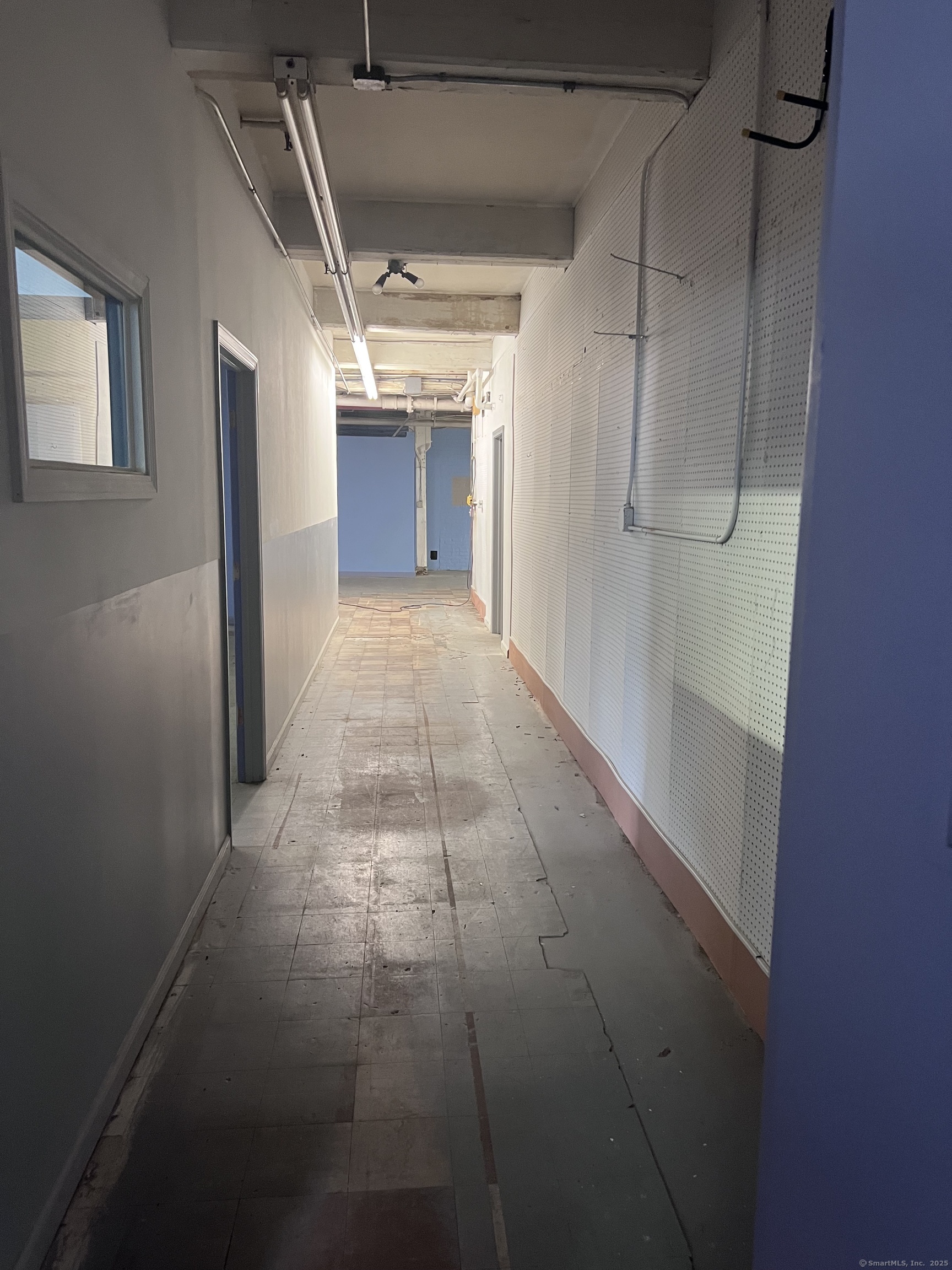 547 Center Street Property Photo 10