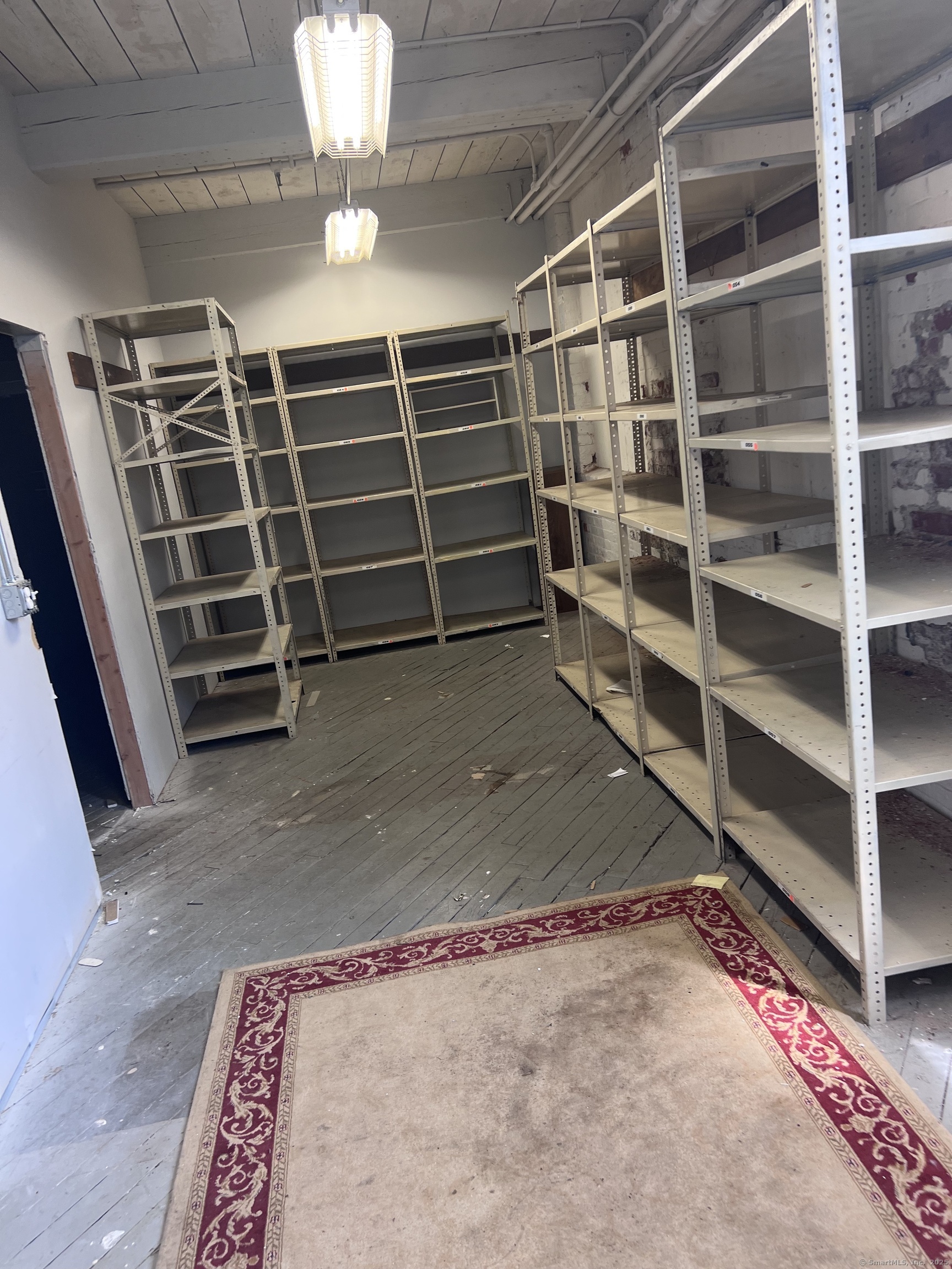 547 Center Street Property Photo 18