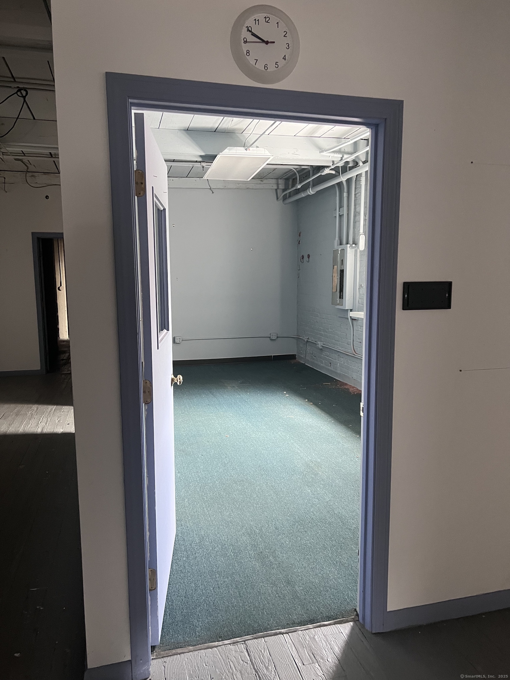 547 Center Street Property Photo 21
