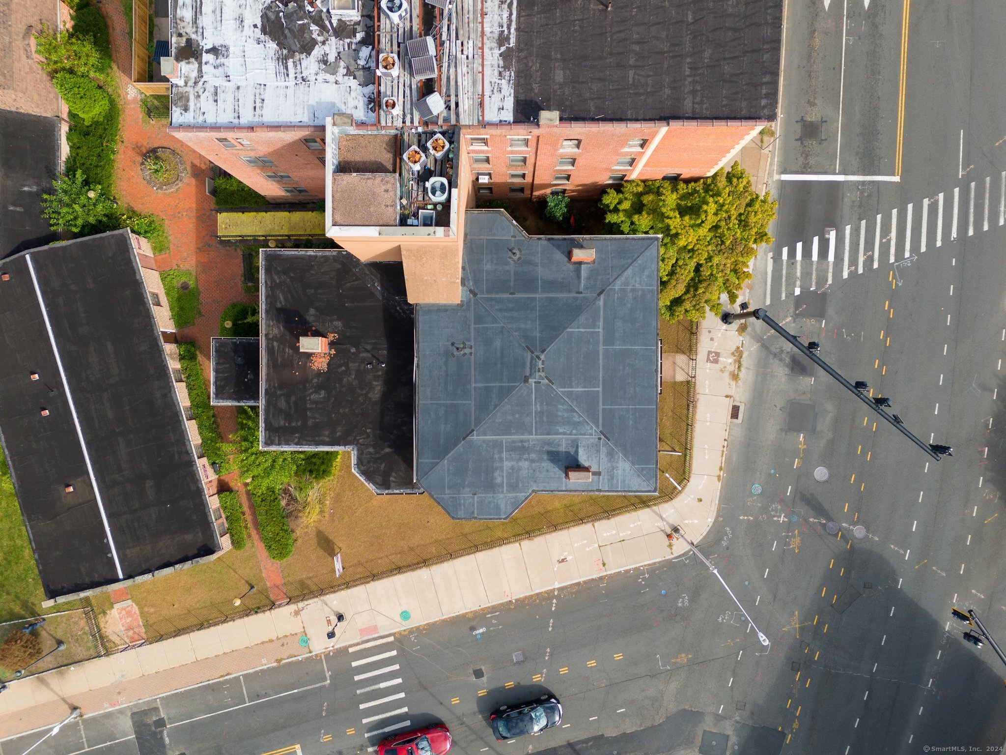 1 Main St Property Photo 6