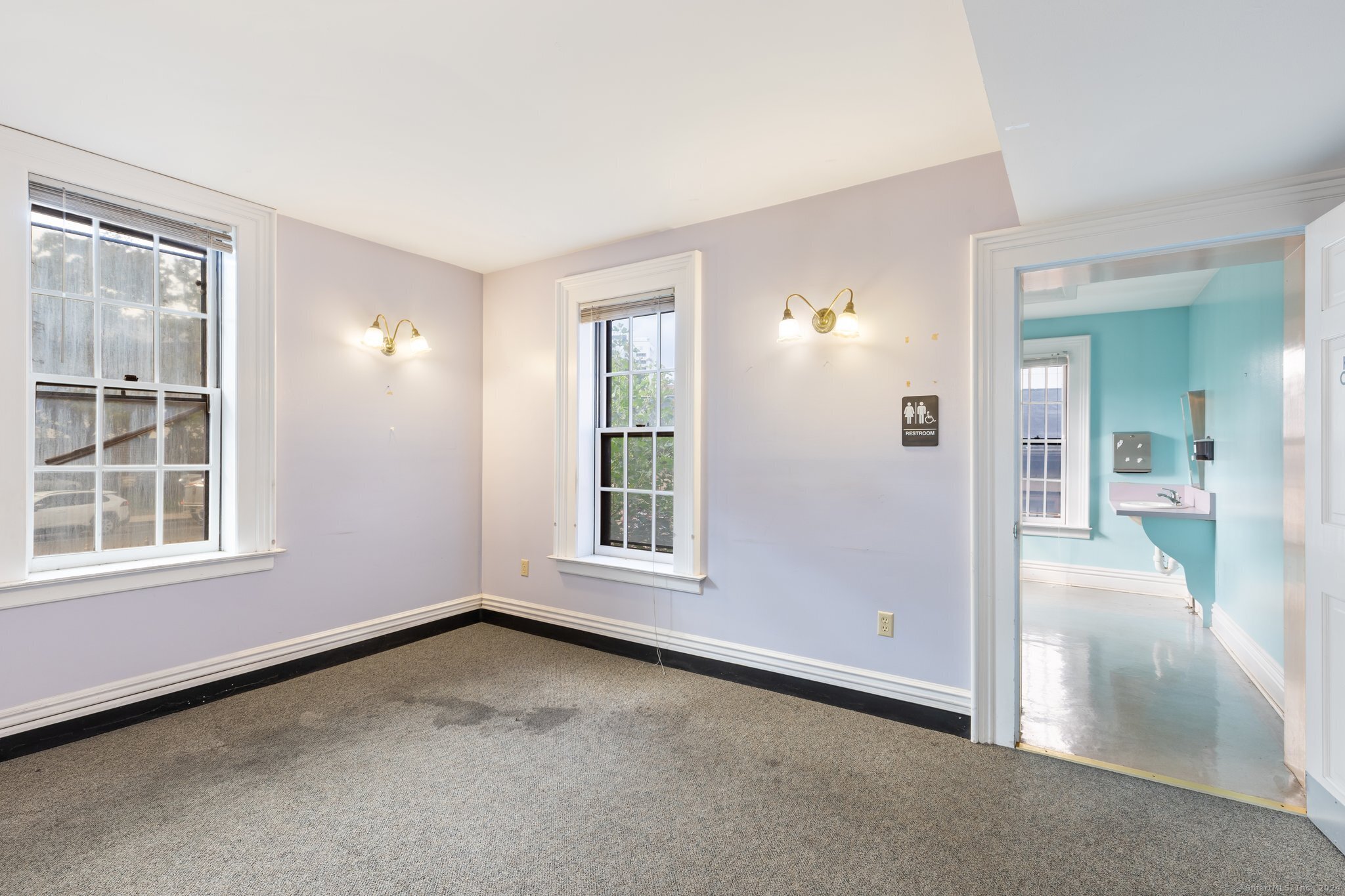 1 Main St Property Photo 10