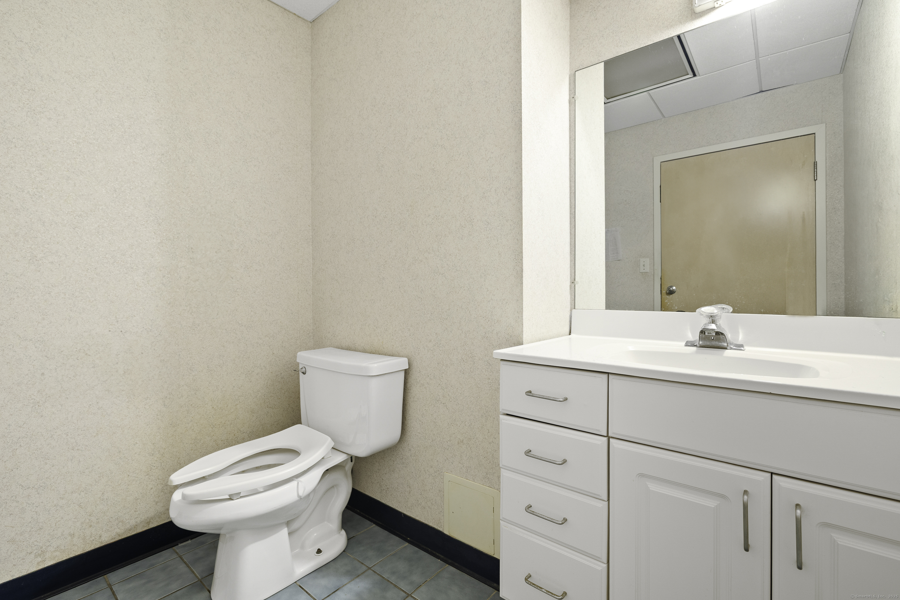 3715 Main Ste 403 Street Property Photo 10